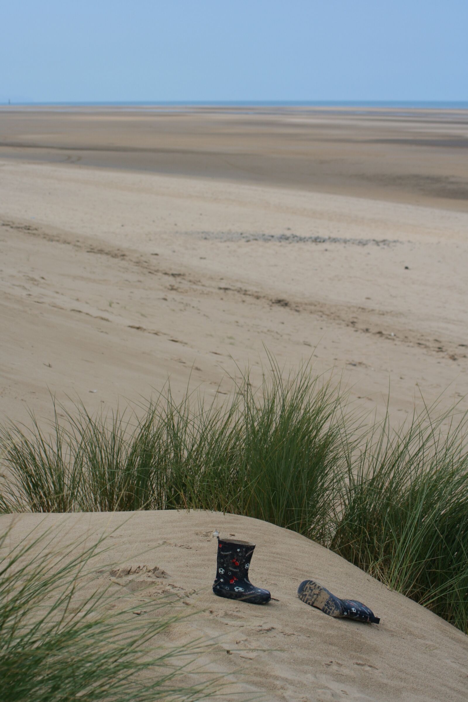 Canon EOS 350D (EOS Digital Rebel XT / EOS Kiss Digital N) sample photo. Talacre beach, wales, uk photography