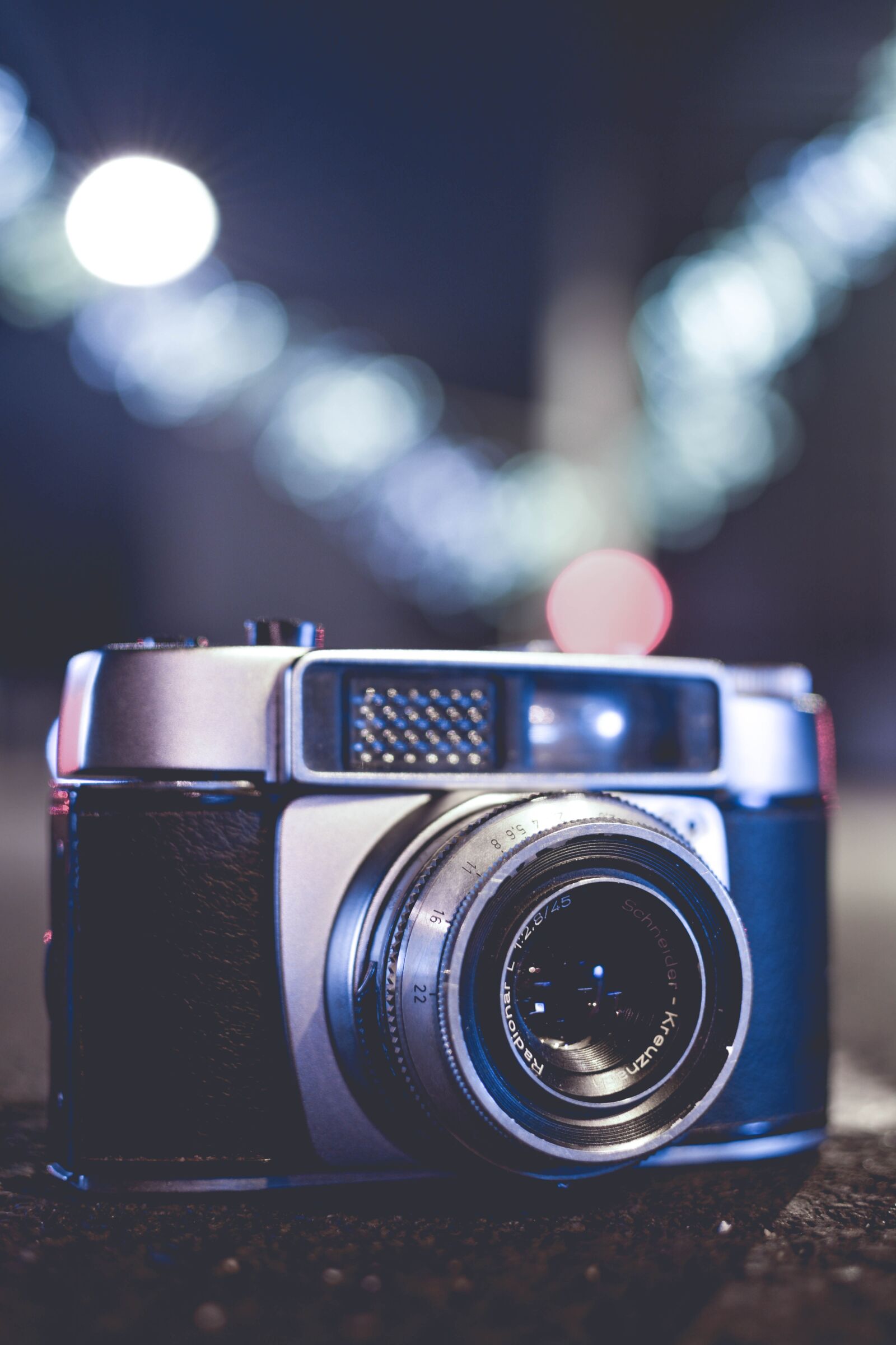 Nikon D5200 sample photo. Lens, equipment, technology photography