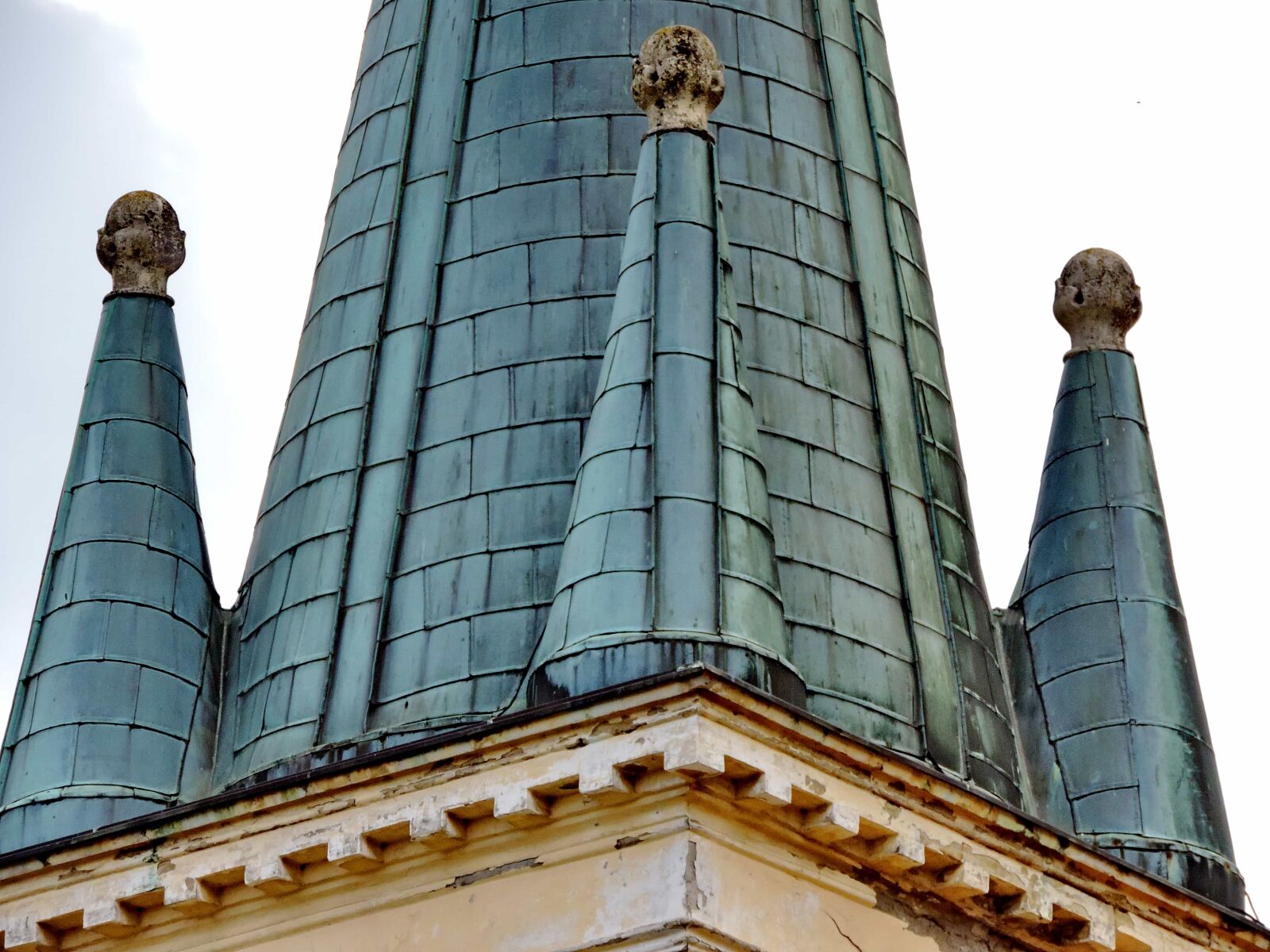 Nikon Coolpix P520 sample photo. Church tower, gothic, medieval photography