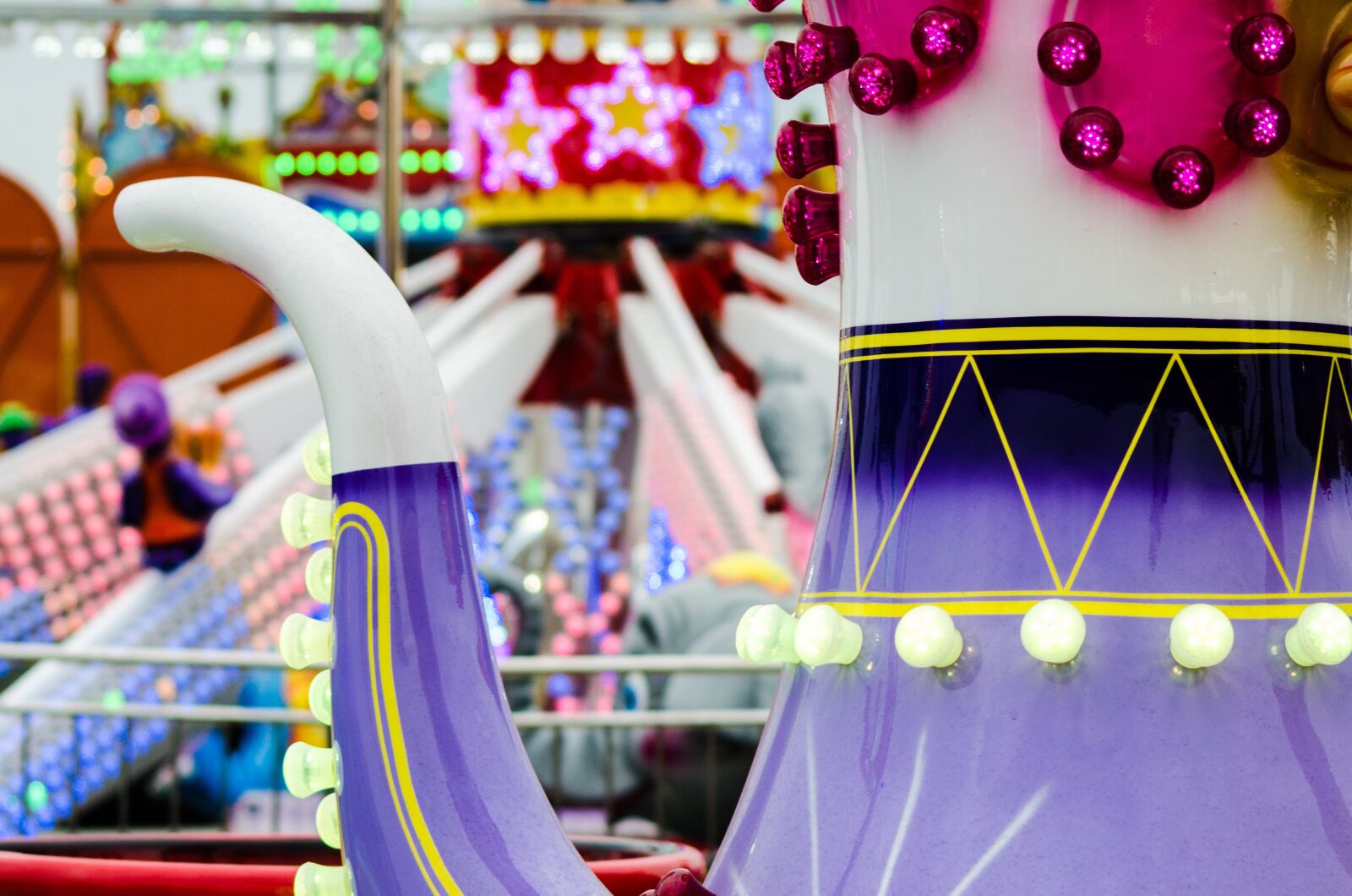 Nikon D7000 sample photo. Funfair, teacups, amusement park photography
