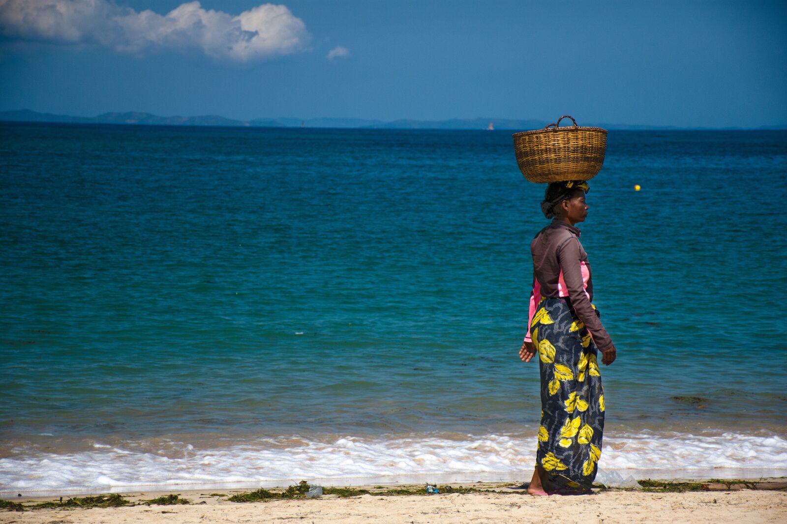 Nikon D7200 sample photo. Africa, woman, madagascar photography