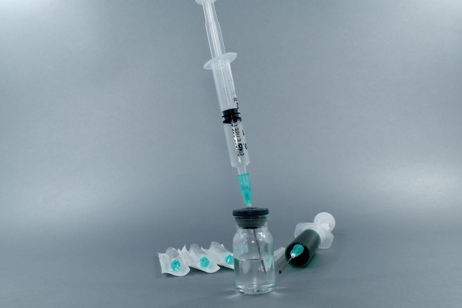 Nikon D5500 sample photo. Coronavirus, testing, vaccination, vaccine photography