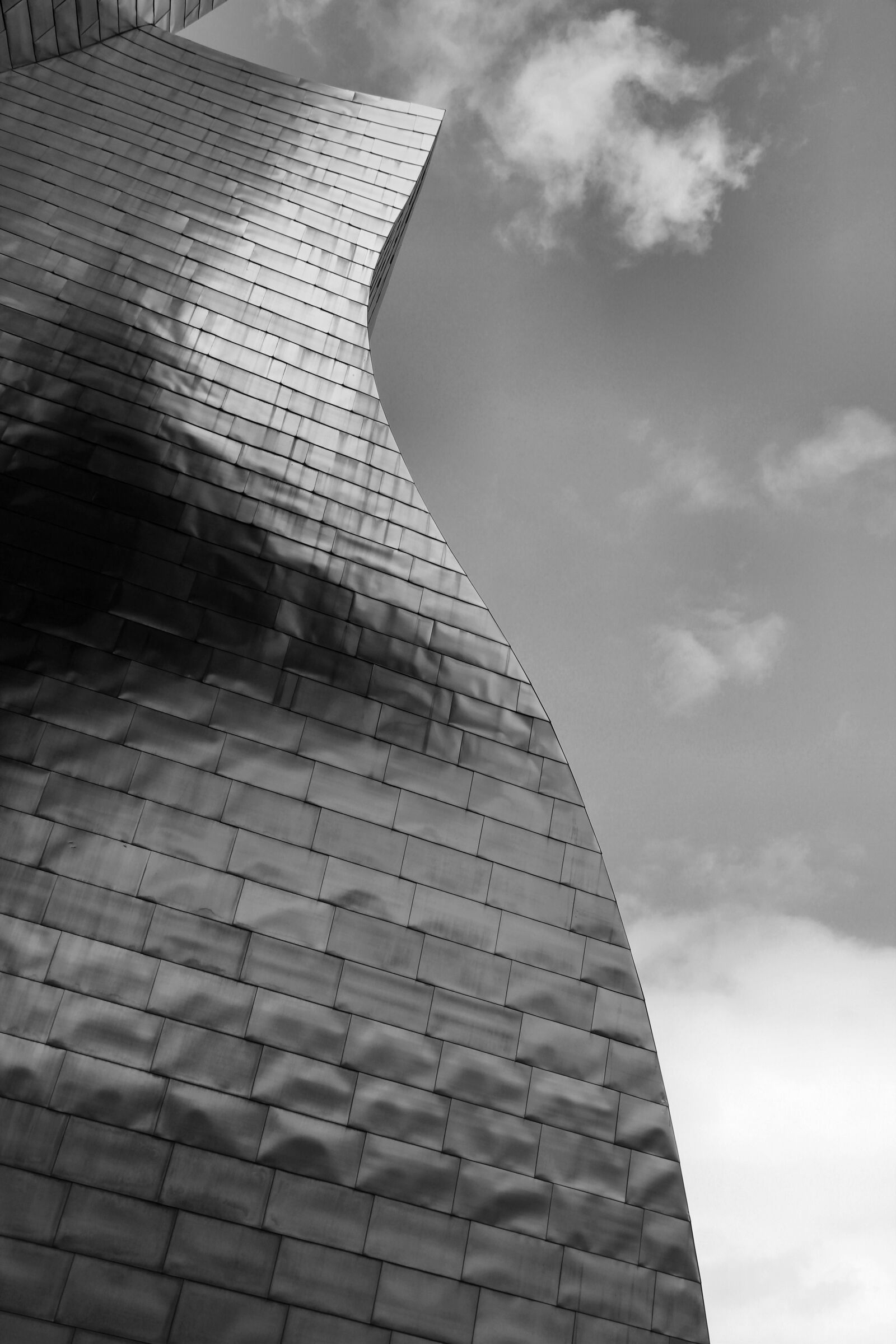 Canon EOS 600D (Rebel EOS T3i / EOS Kiss X5) sample photo. Architecture, building, curve photography