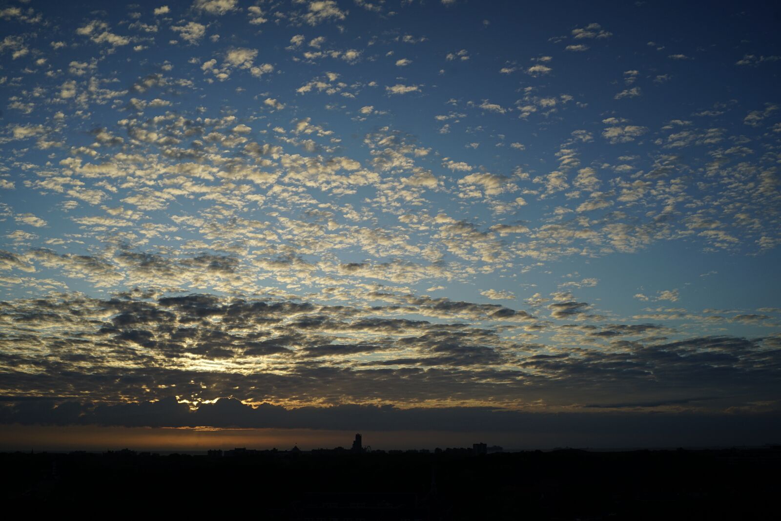 Sony a7 II sample photo. Sunset, scheveningen, evening sky photography