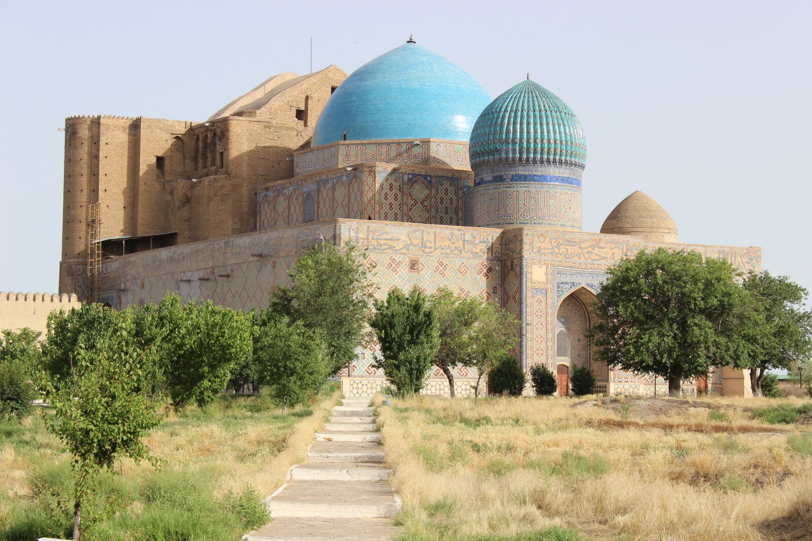 Canon EOS 600D (Rebel EOS T3i / EOS Kiss X5) sample photo. Turkestan, novruz, islam photography