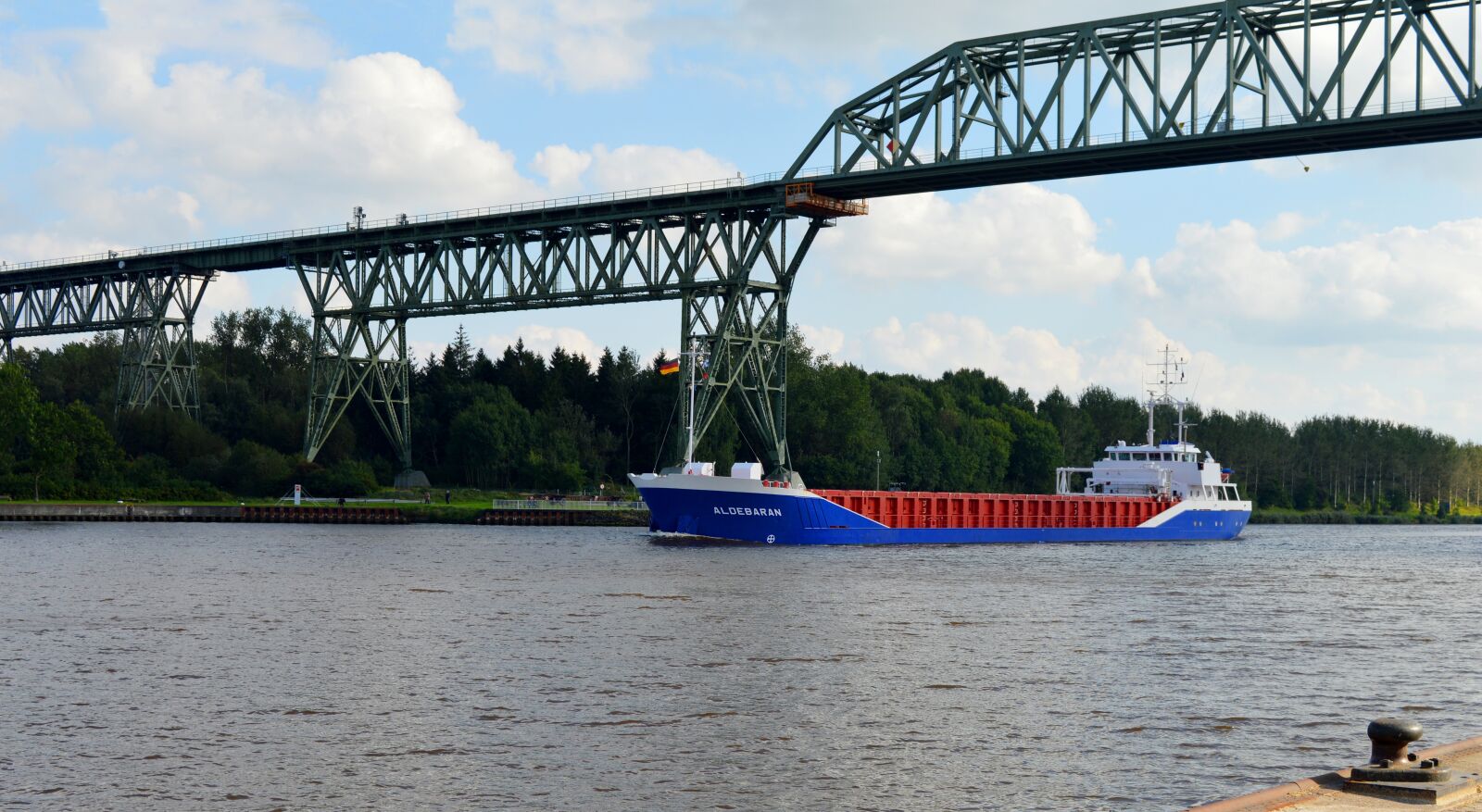 Nikon D3200 sample photo. North america, ship, railway photography