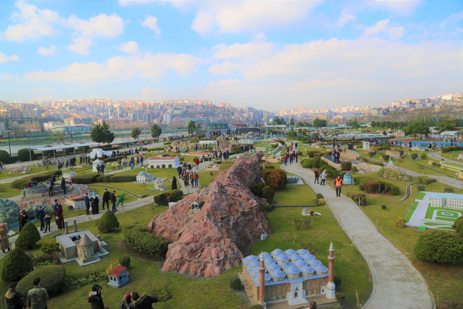 Canon EOS 5D Mark III sample photo. Istanbul, miniaturk, park photography