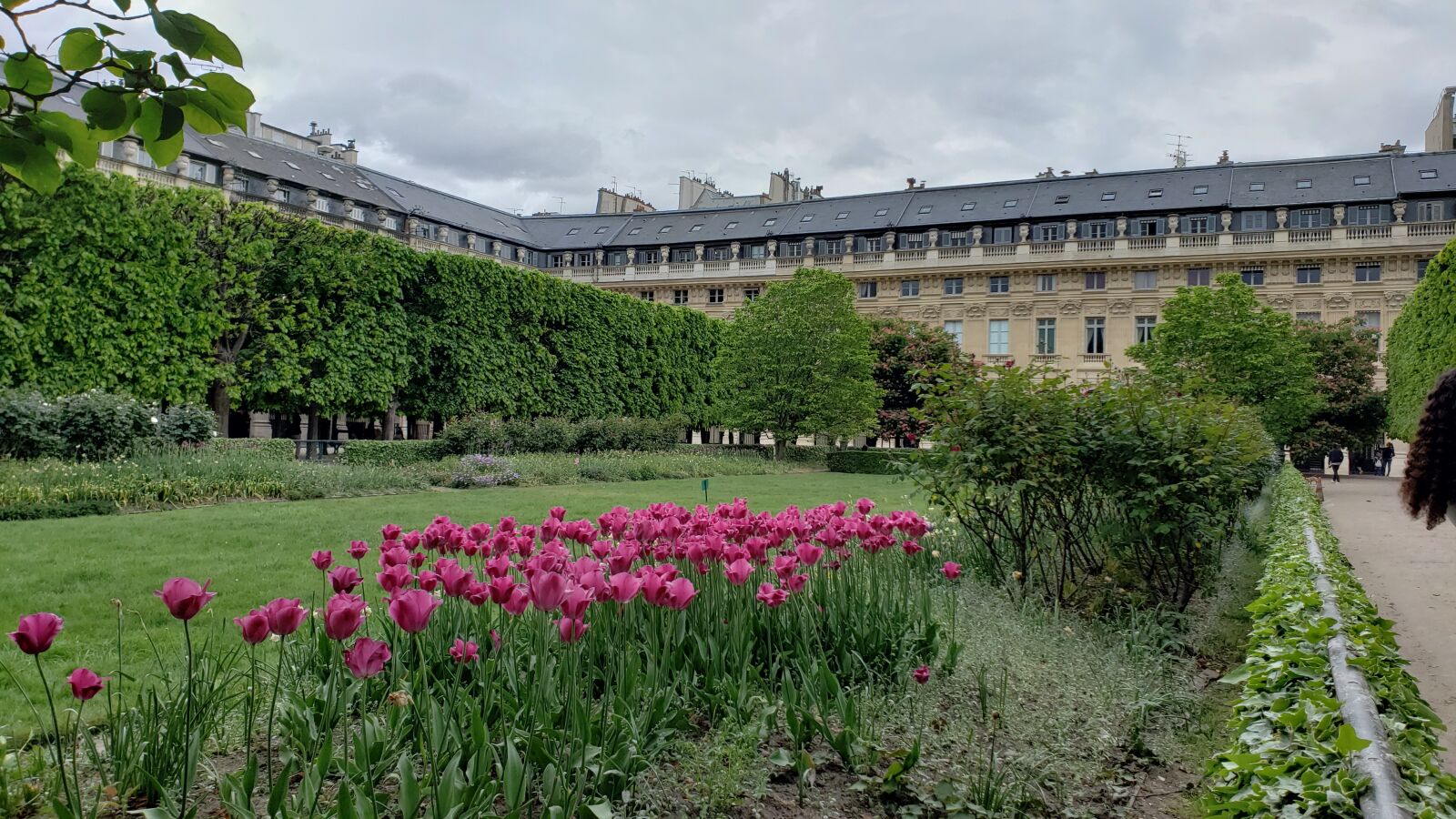 Samsung Galaxy S9+ sample photo. Paris, blue sky, tourism photography