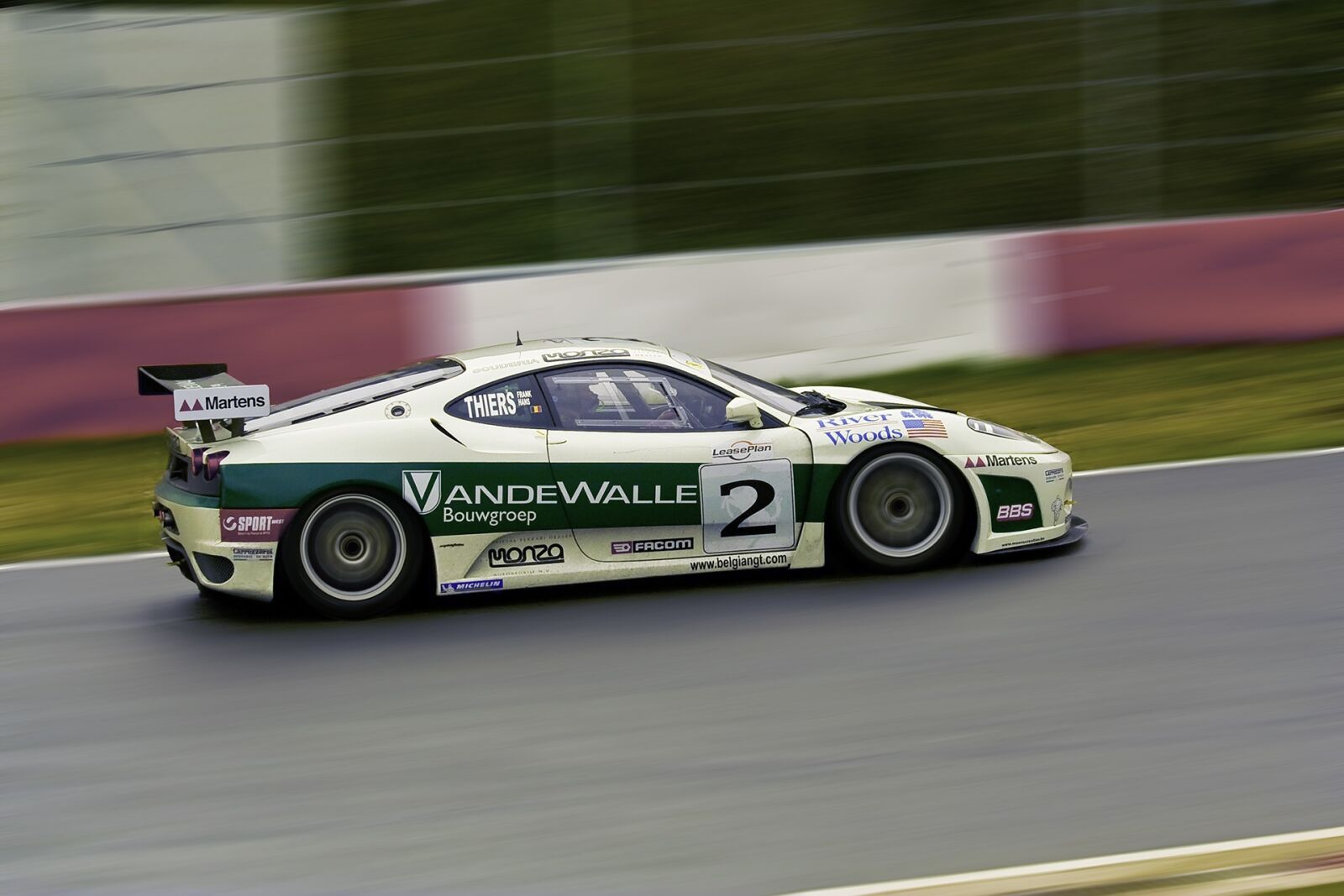 Canon EOS 350D (EOS Digital Rebel XT / EOS Kiss Digital N) sample photo. Race, competition, championship photography