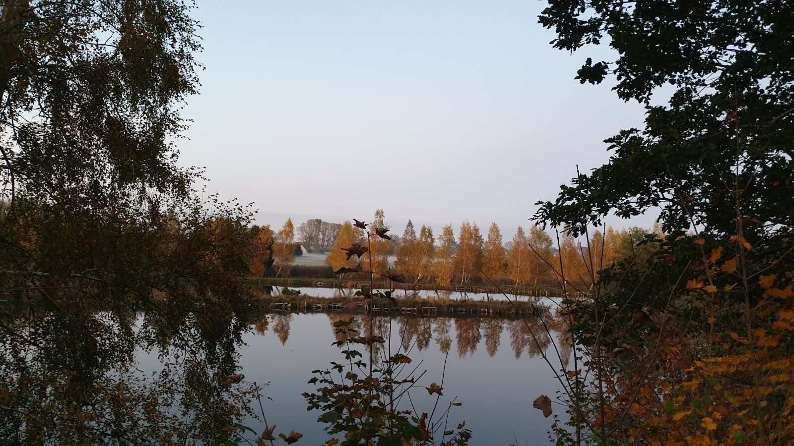 Samsung Galaxy S9 sample photo. Lake, view, autumn photography