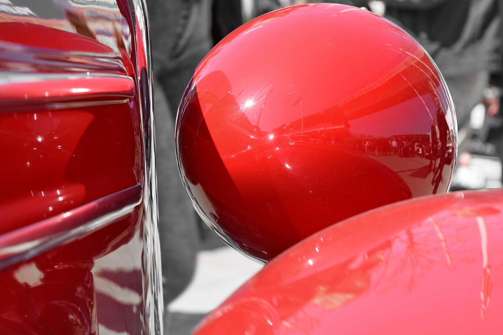 Nikon D5500 sample photo. Metal, red, vintage, vehicle photography