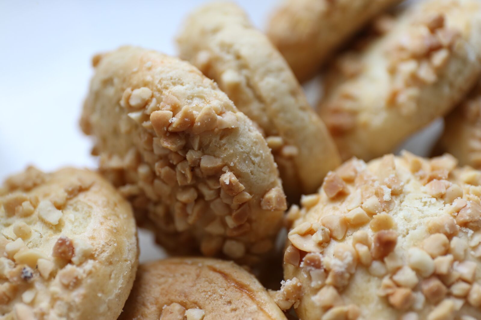 Canon EF 24-70mm F4L IS USM sample photo. Dim sum, shortbread, biscuit photography