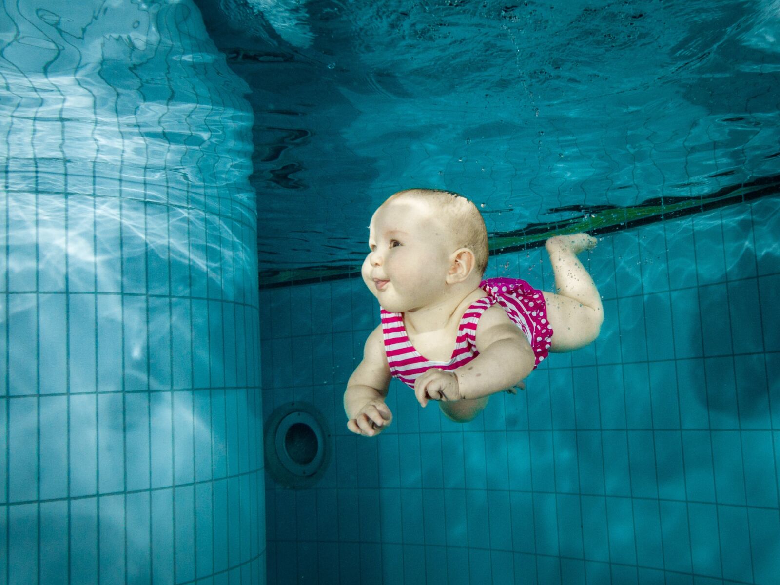 Canon EOS 50D sample photo. Holidayclub, babyswim, ultramarine photography