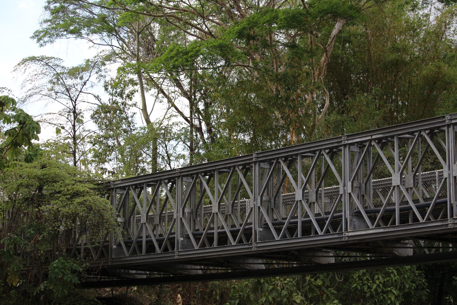 Canon EOS 700D (EOS Rebel T5i / EOS Kiss X7i) sample photo. Costa rica, wood, old photography