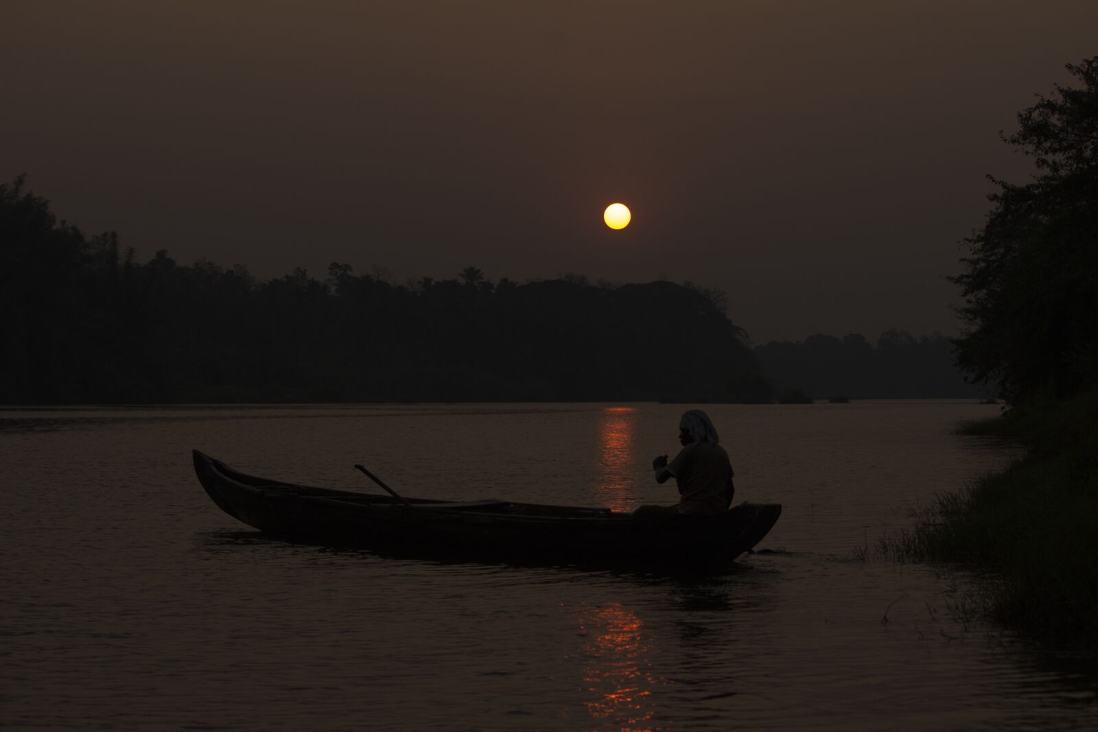 Canon EOS 600D (Rebel EOS T3i / EOS Kiss X5) sample photo. Boat, nature, water photography