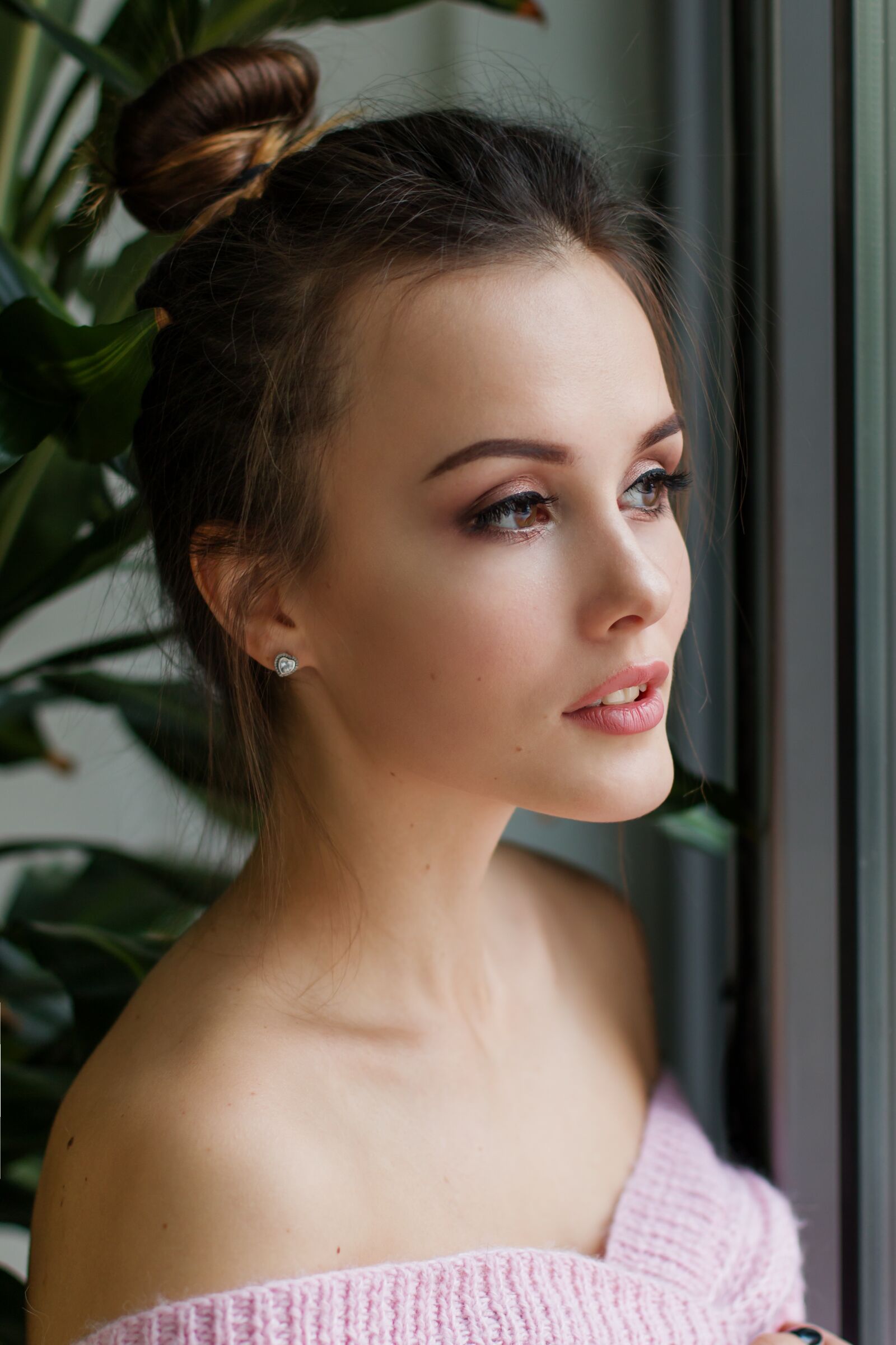 Canon EOS 70D + Canon EF 50mm F1.4 USM sample photo. Woman, grown up, portrait photography