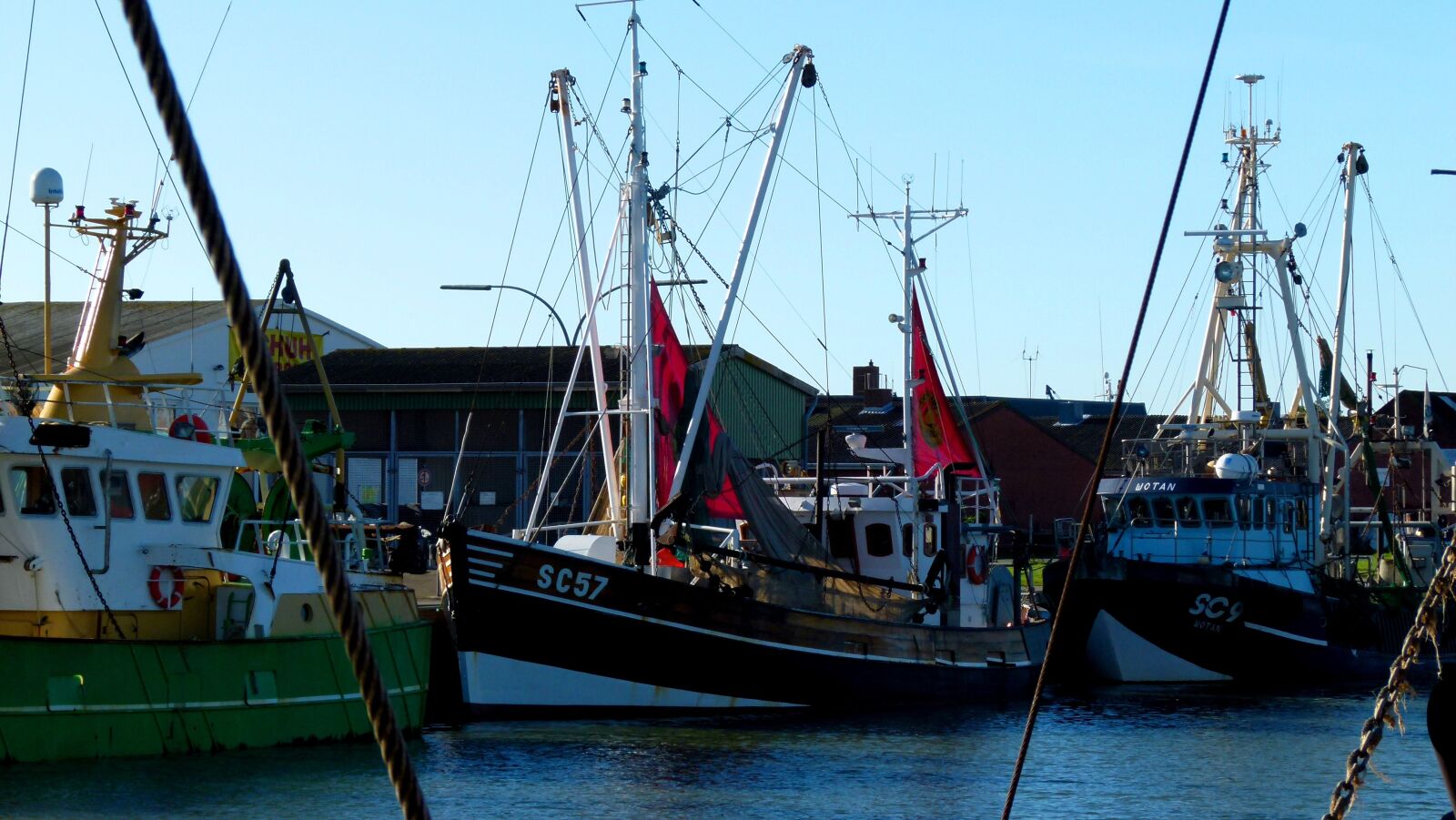 Panasonic Lumix DMC-FZ100 sample photo. Cutter, fishing, maritime photography