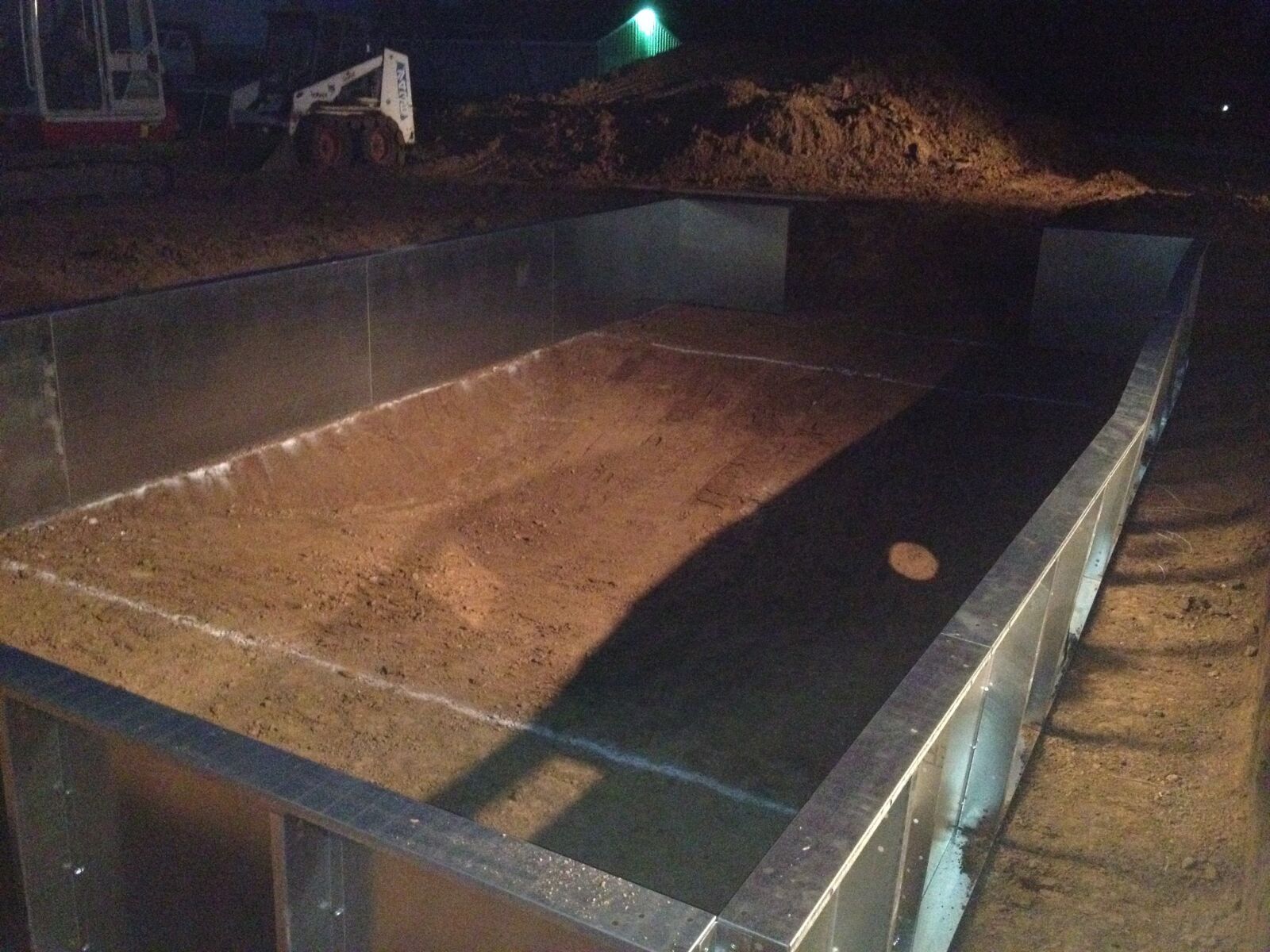 Apple iPhone 4S sample photo. Pool, construction, swim photography