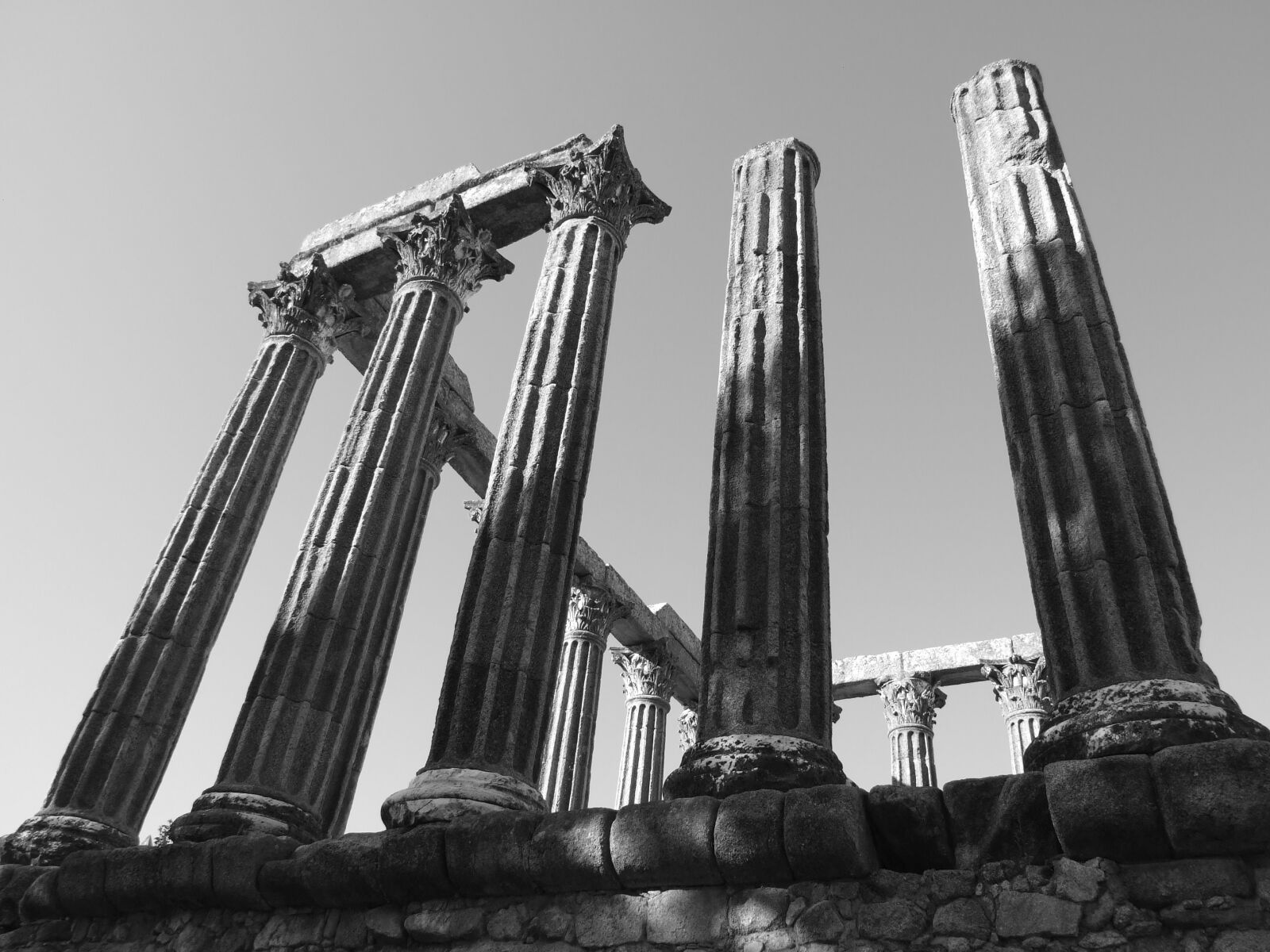 Fujifilm FinePix S6500fd sample photo. Evora, roman, temple photography
