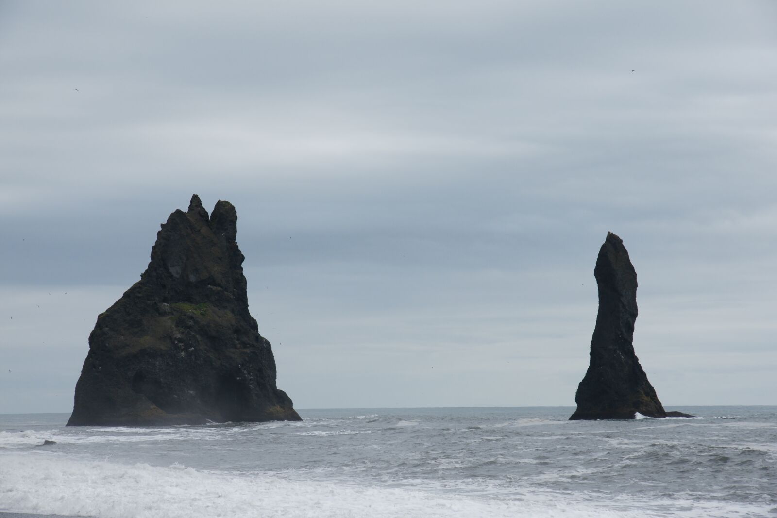 Sony Alpha DSLR-A700 sample photo. Reynisdrangar, cliff, iceland photography