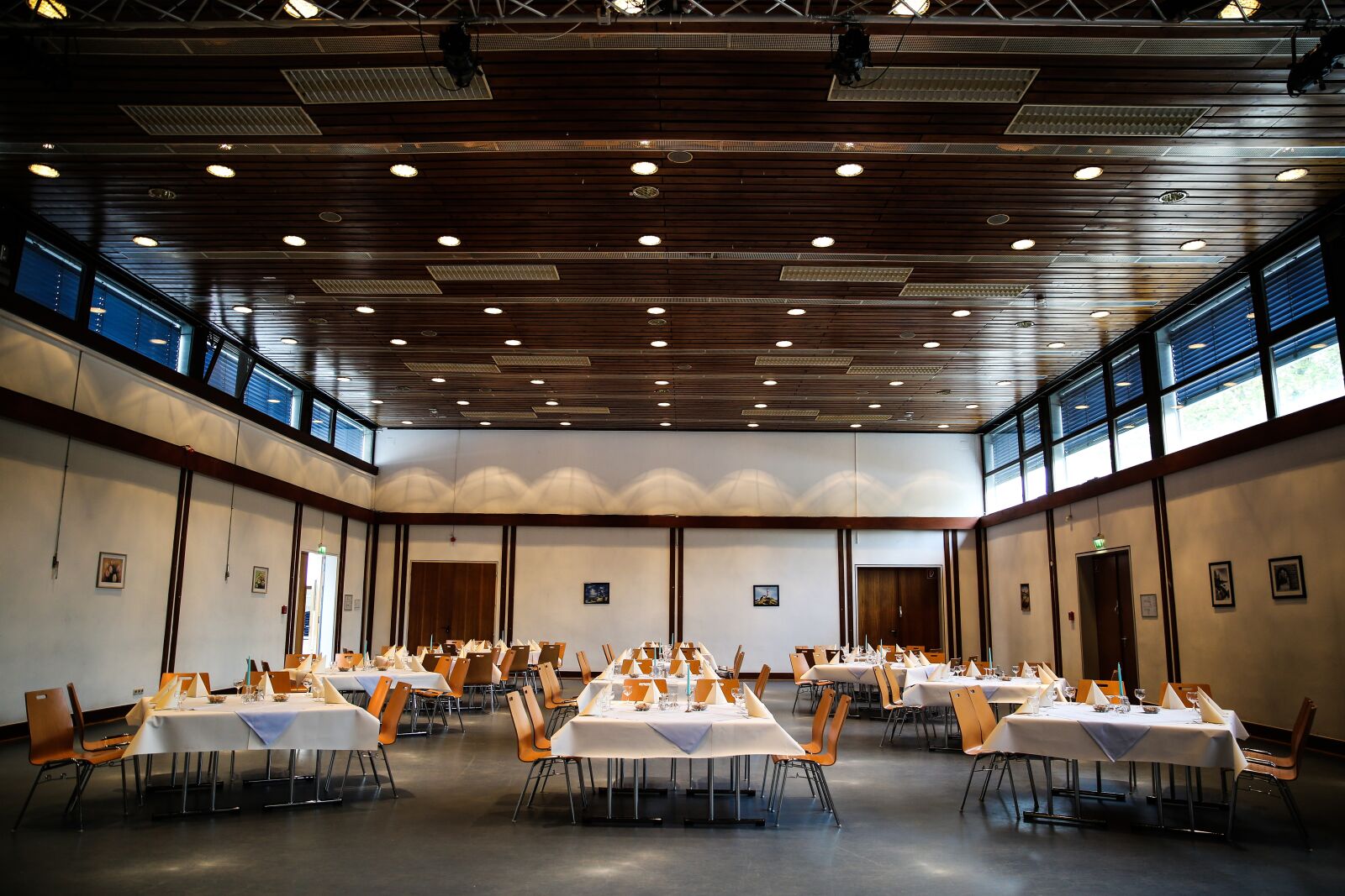 Canon EF 24-70mm F2.8L II USM sample photo. Wedding, decoration, interior design photography