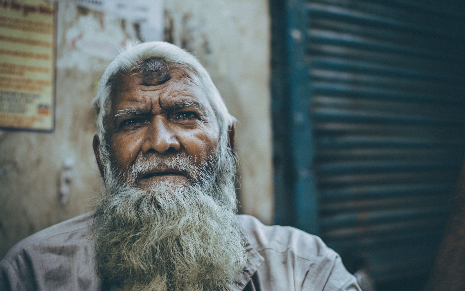 Canon EOS 7D Mark II sample photo. Old man, portrait, street photography