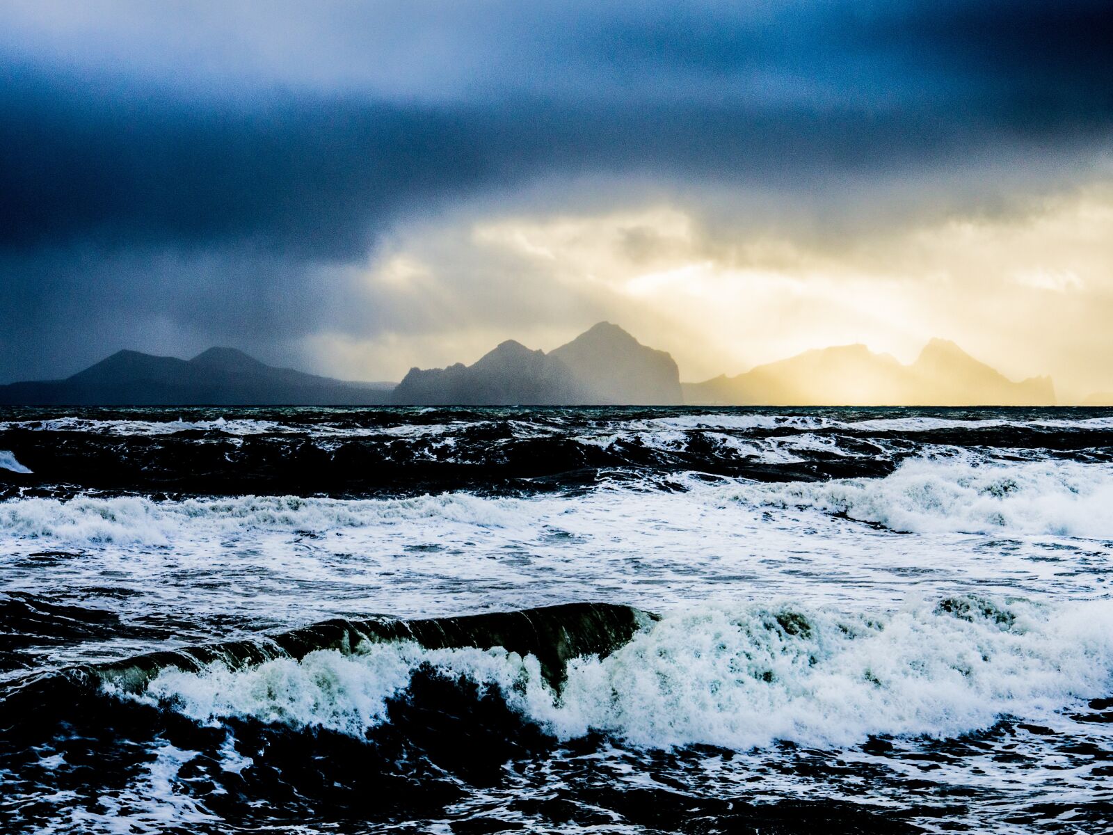 Nikon D7000 sample photo. Sea, island, waves photography