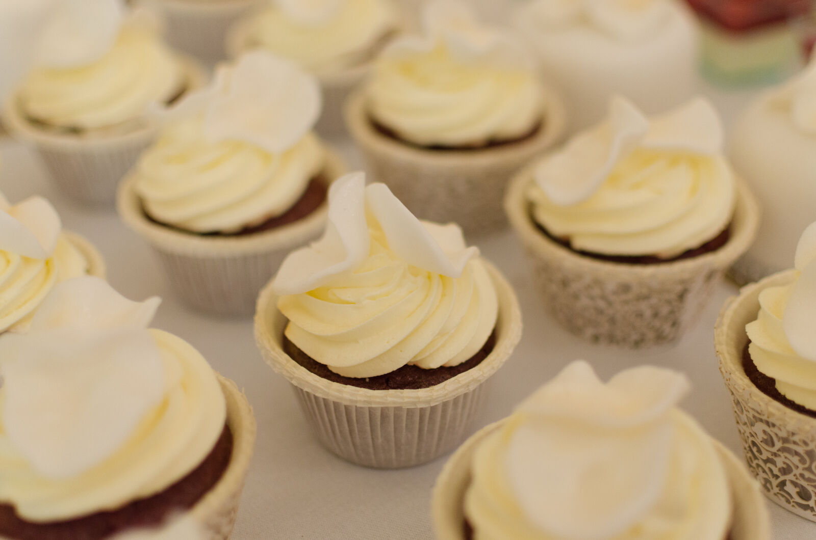 Nikon D5100 + Nikon AF-S DX Nikkor 35mm F1.8G sample photo. Baked, baking, beautiful, bridal photography
