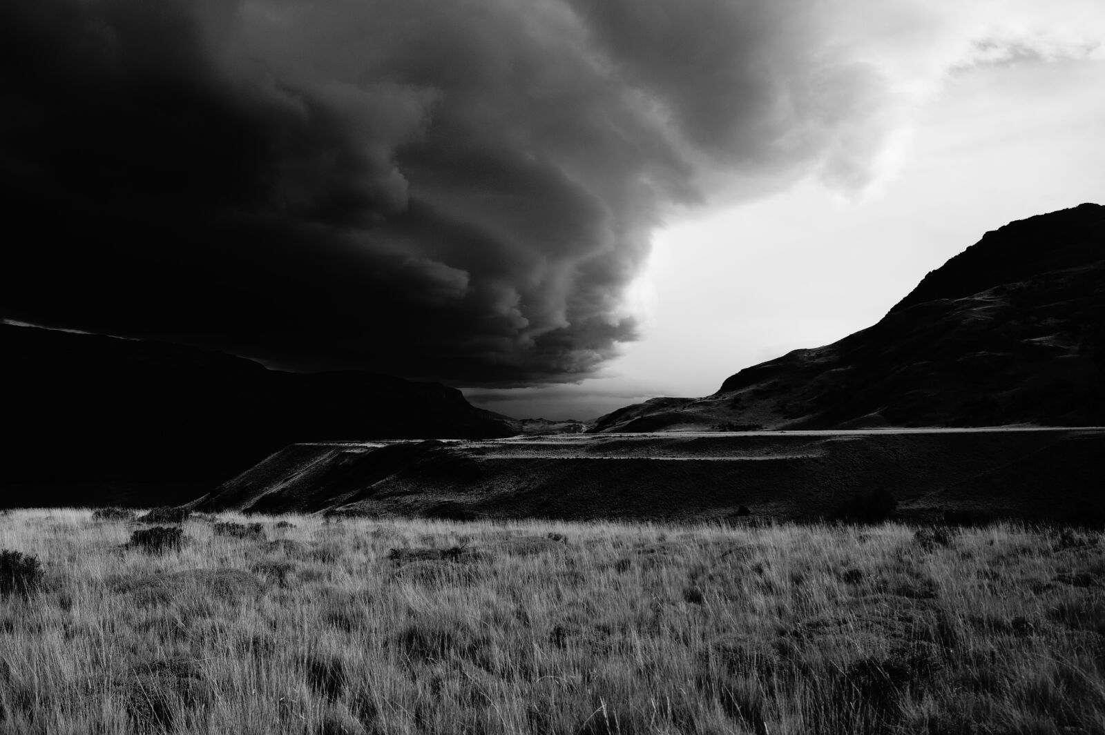 Sony DT 18-55mm F3.5-5.6 SAM II sample photo. Storm, clouds, sky photography