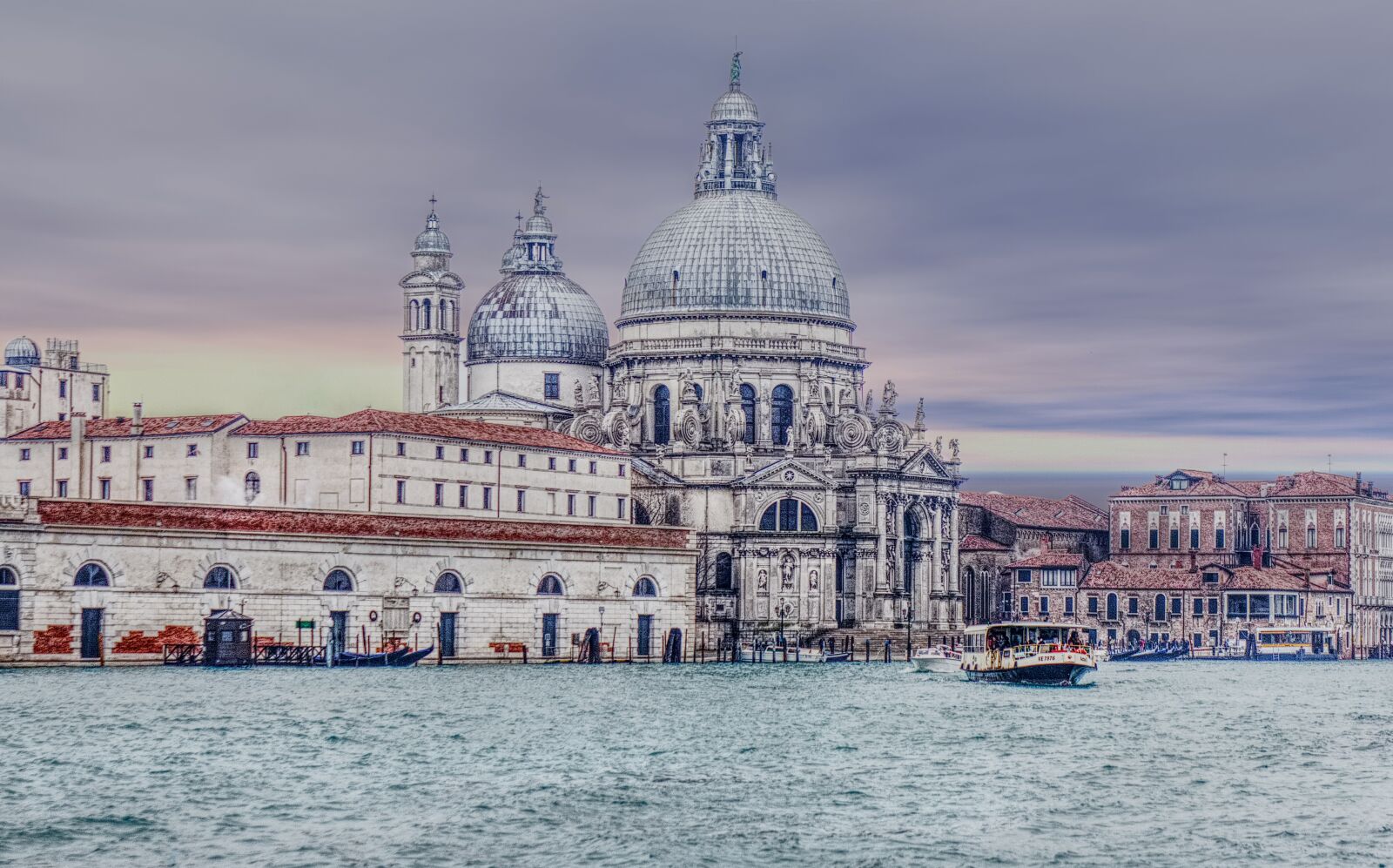 Canon EOS 600D (Rebel EOS T3i / EOS Kiss X5) sample photo. Venice, italy, water photography