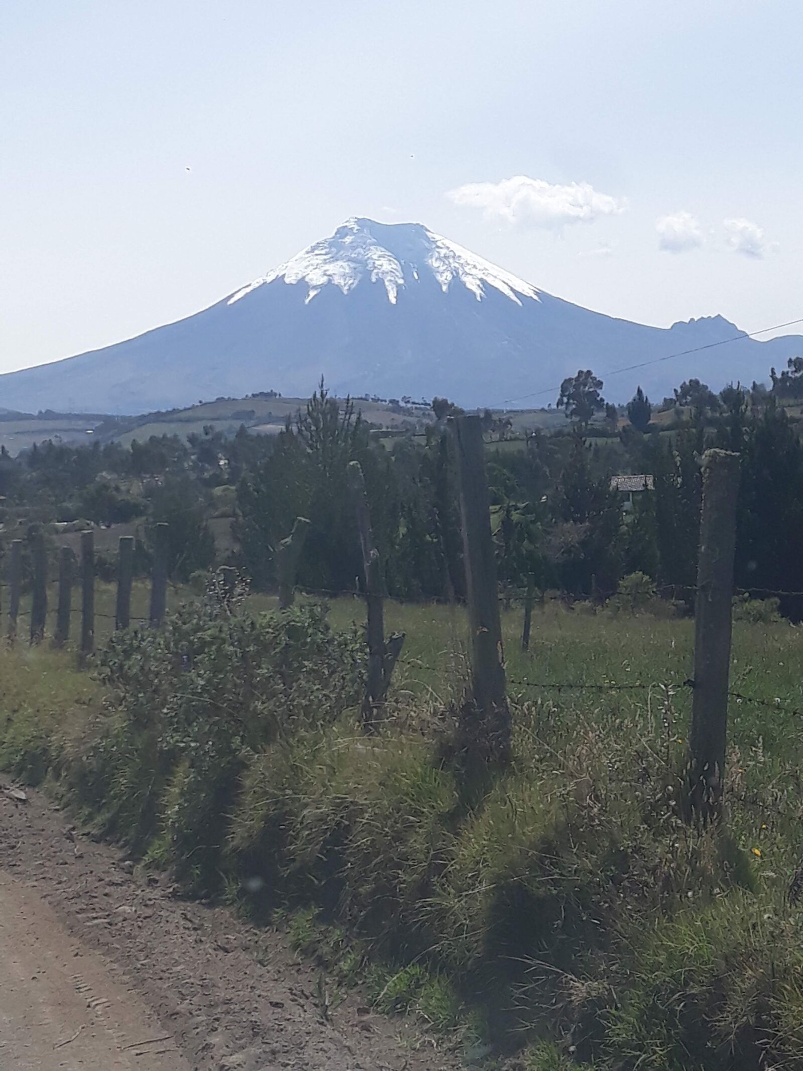 Samsung Galaxy J7 Pro sample photo. Nevado, from, far photography