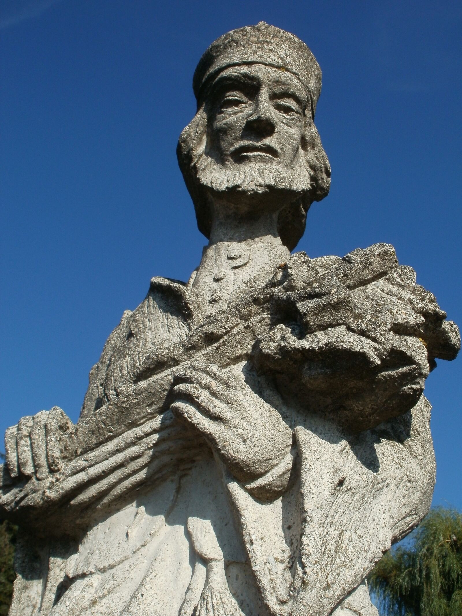 Olympus FE47,X43 sample photo. Statue, sculpture, st nepomuk photography