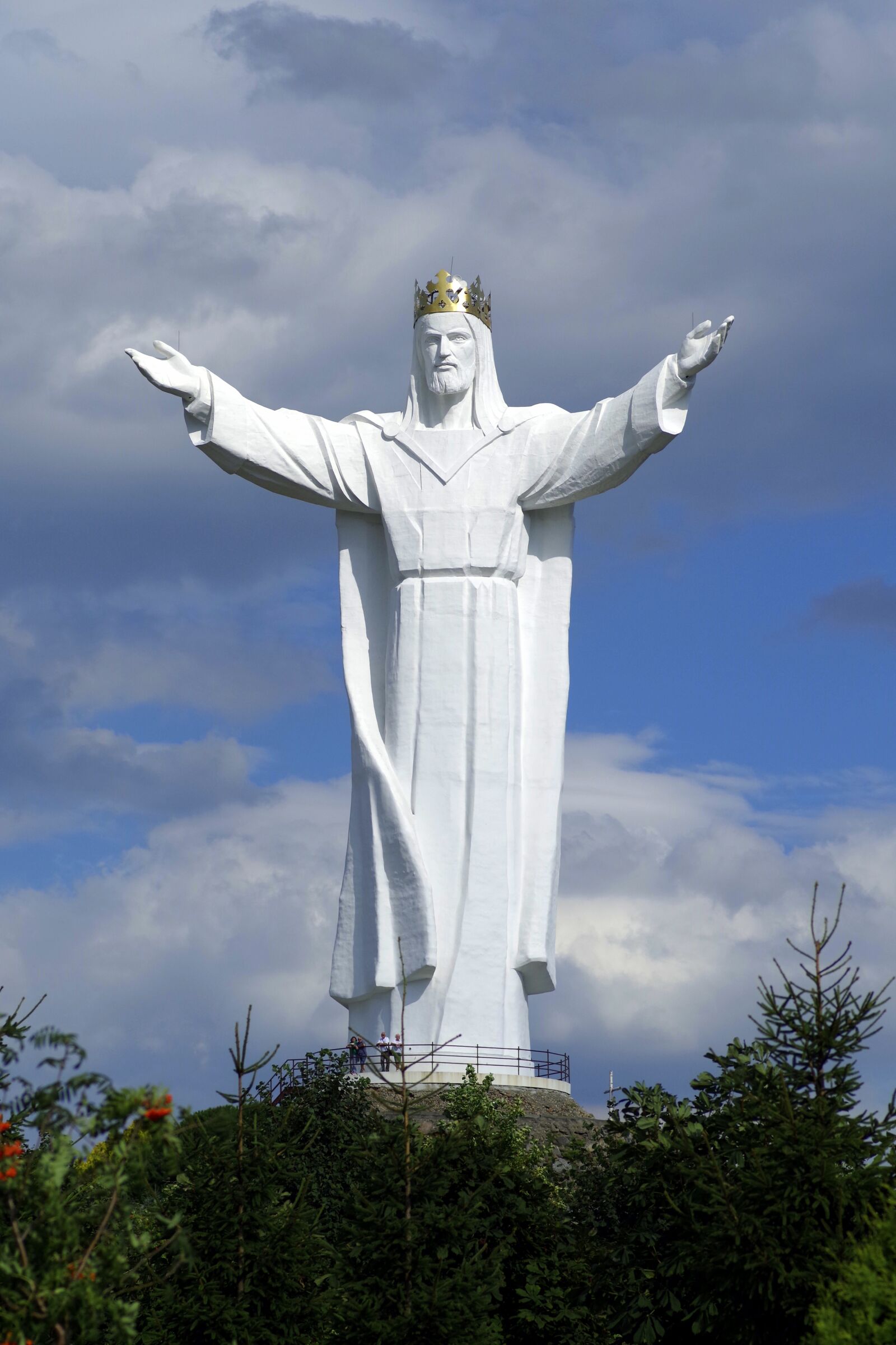 Pentax K-S2 sample photo. Christ, figure, sculpture photography