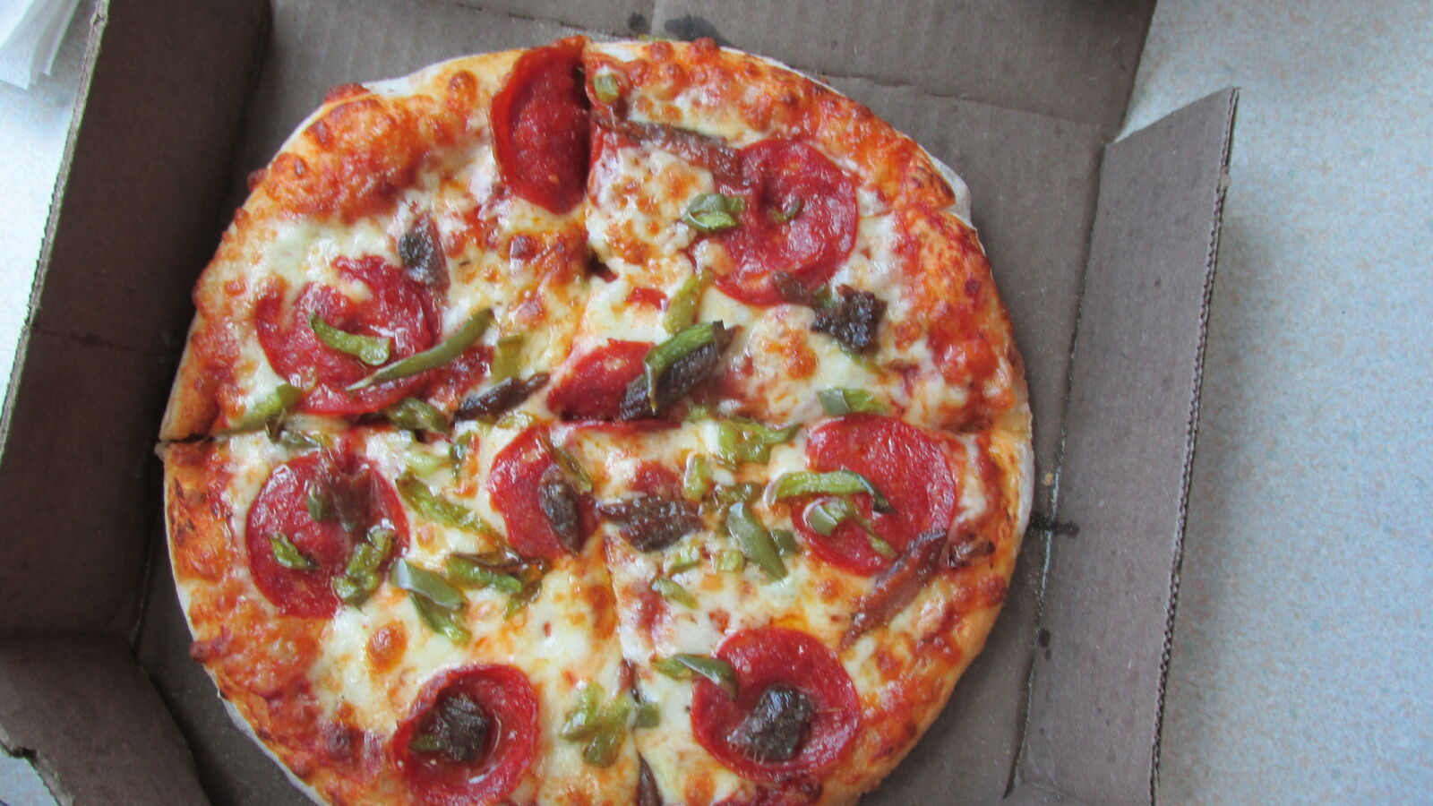 Canon PowerShot SX160 IS sample photo. Pizza photography