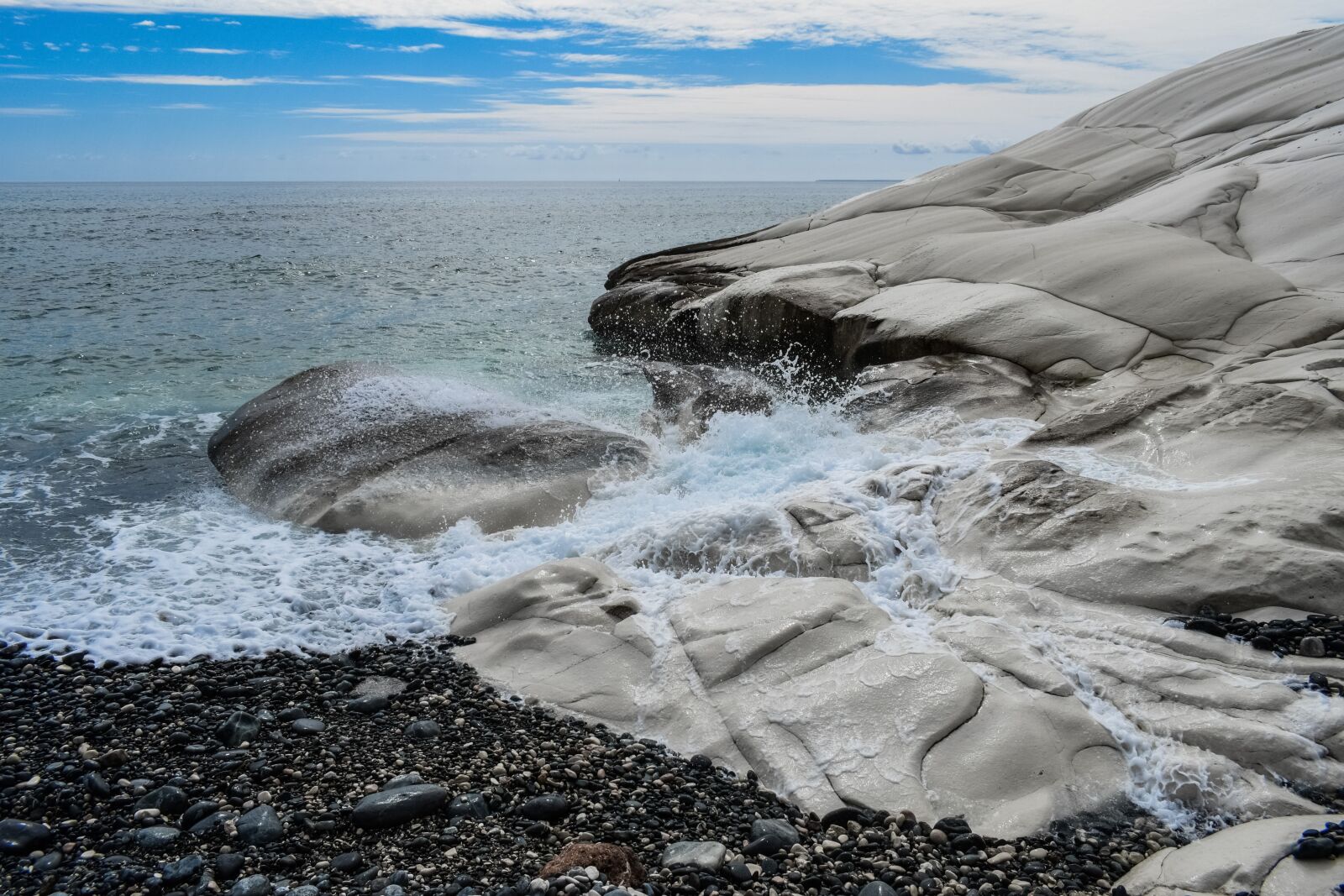Nikon D3300 sample photo. Pebble beach, nature, sea photography