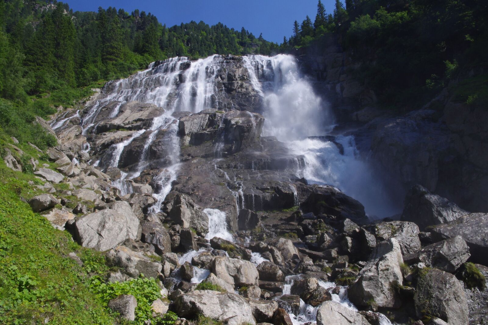 Pentax K-x sample photo. Waterfall, ötztal, nature photography