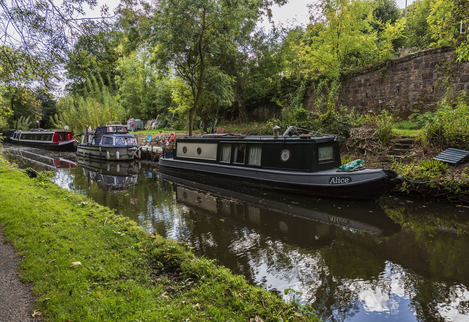 Canon EOS 5D Mark III sample photo. Canal, water, boat photography