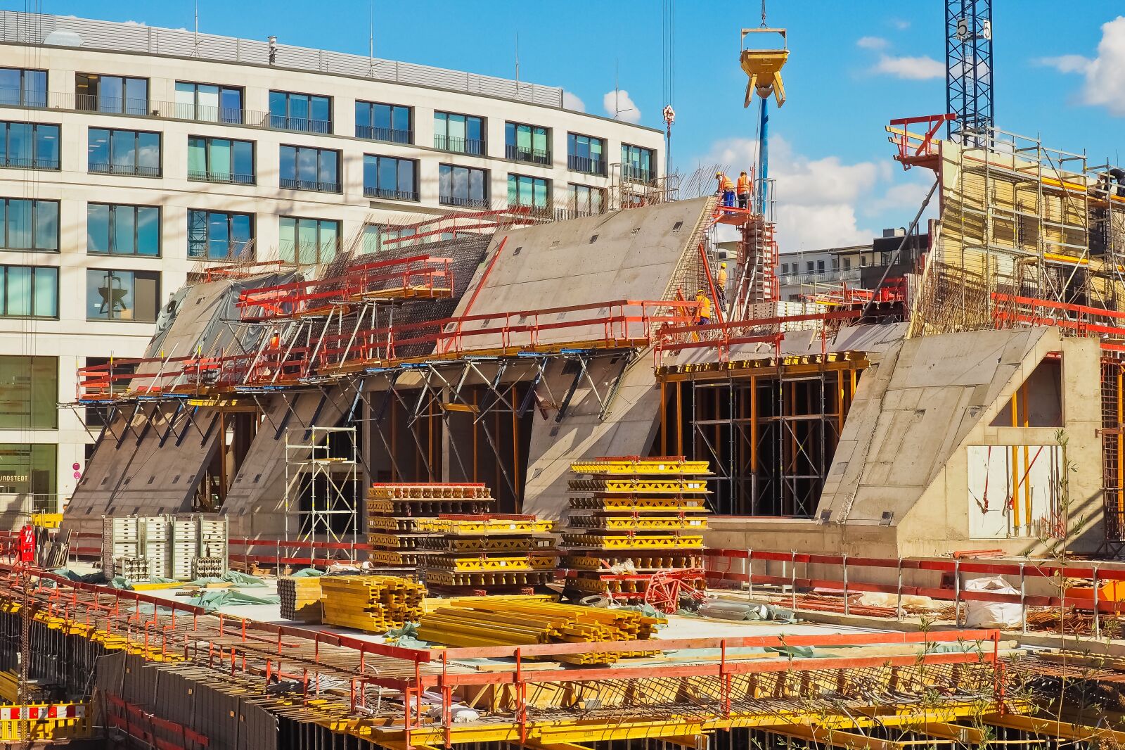 Olympus OM-D E-M10 sample photo. Construction, site, build photography