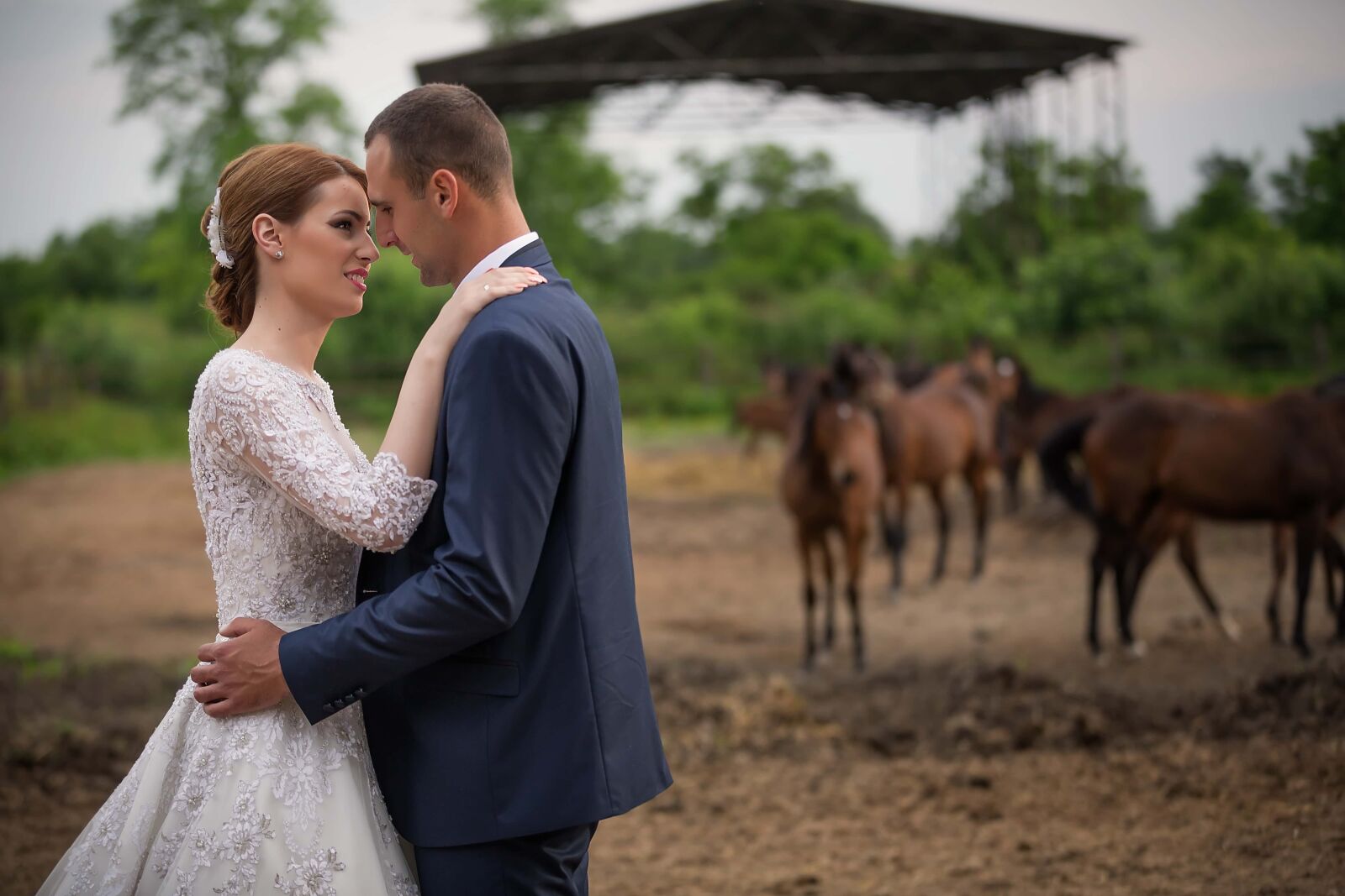 Canon EF 70-200mm F2.8L IS II USM sample photo. Ranch, groom, horses, bride photography