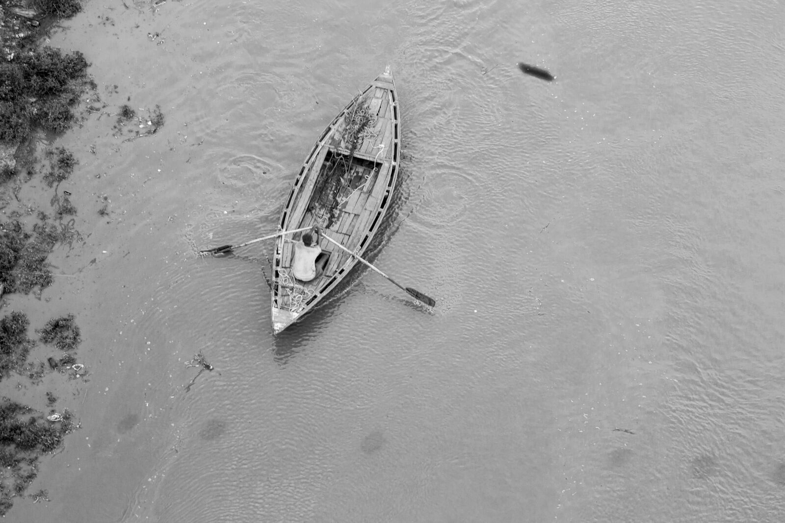 Canon EF-S 18-55mm F3.5-5.6 IS sample photo. Boats, ganga, india, river photography