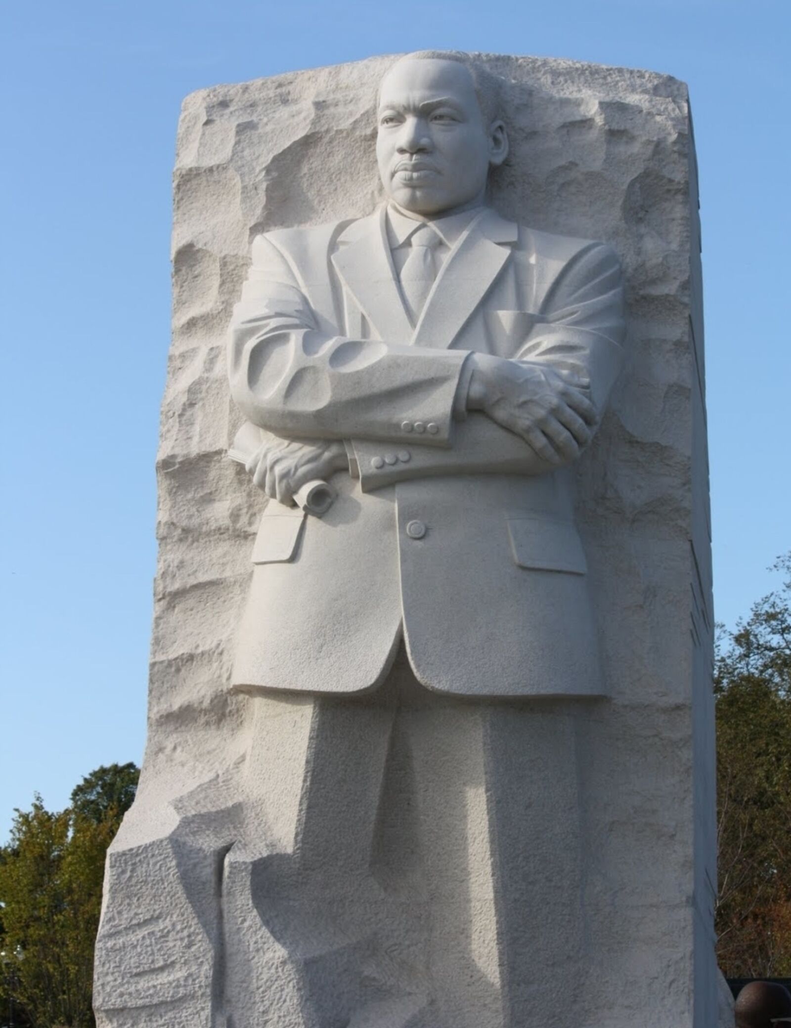 Canon EOS 1000D (EOS Digital Rebel XS / EOS Kiss F) sample photo. Sculpture, statue, mlk photography