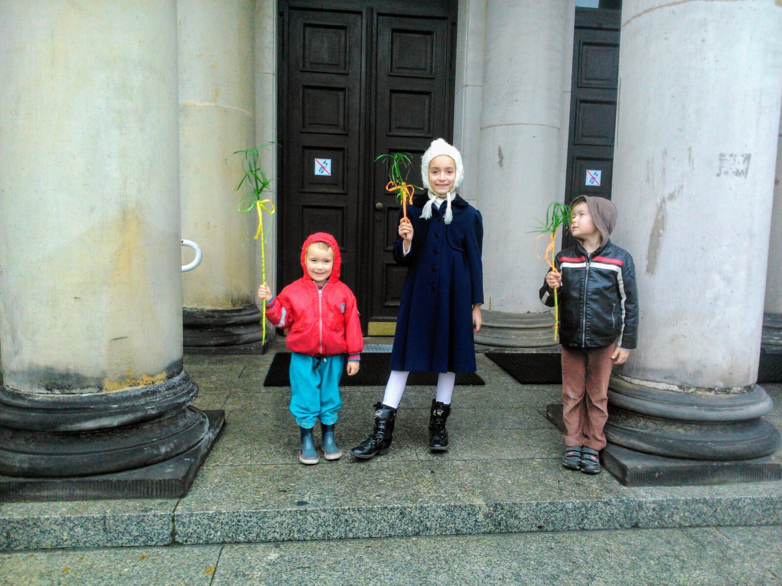 Sony Xperia L sample photo. Palm sunday, children, church photography