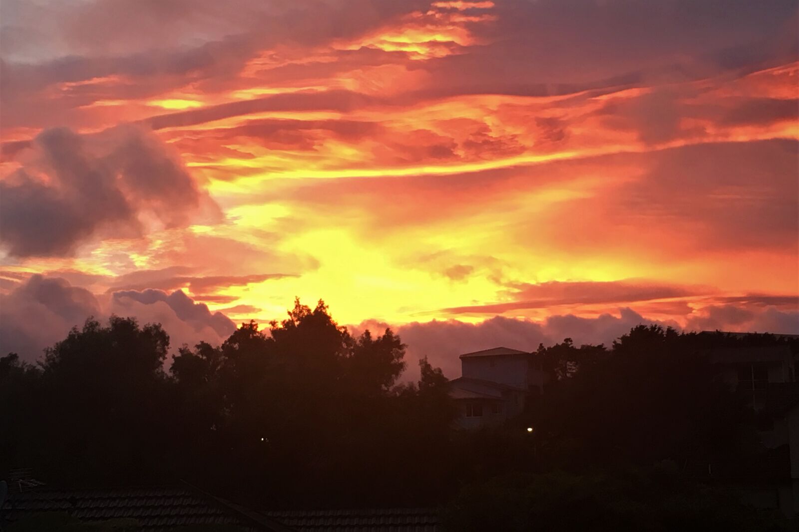 Apple iPhone 6s sample photo. Sunset, western, clouds photography