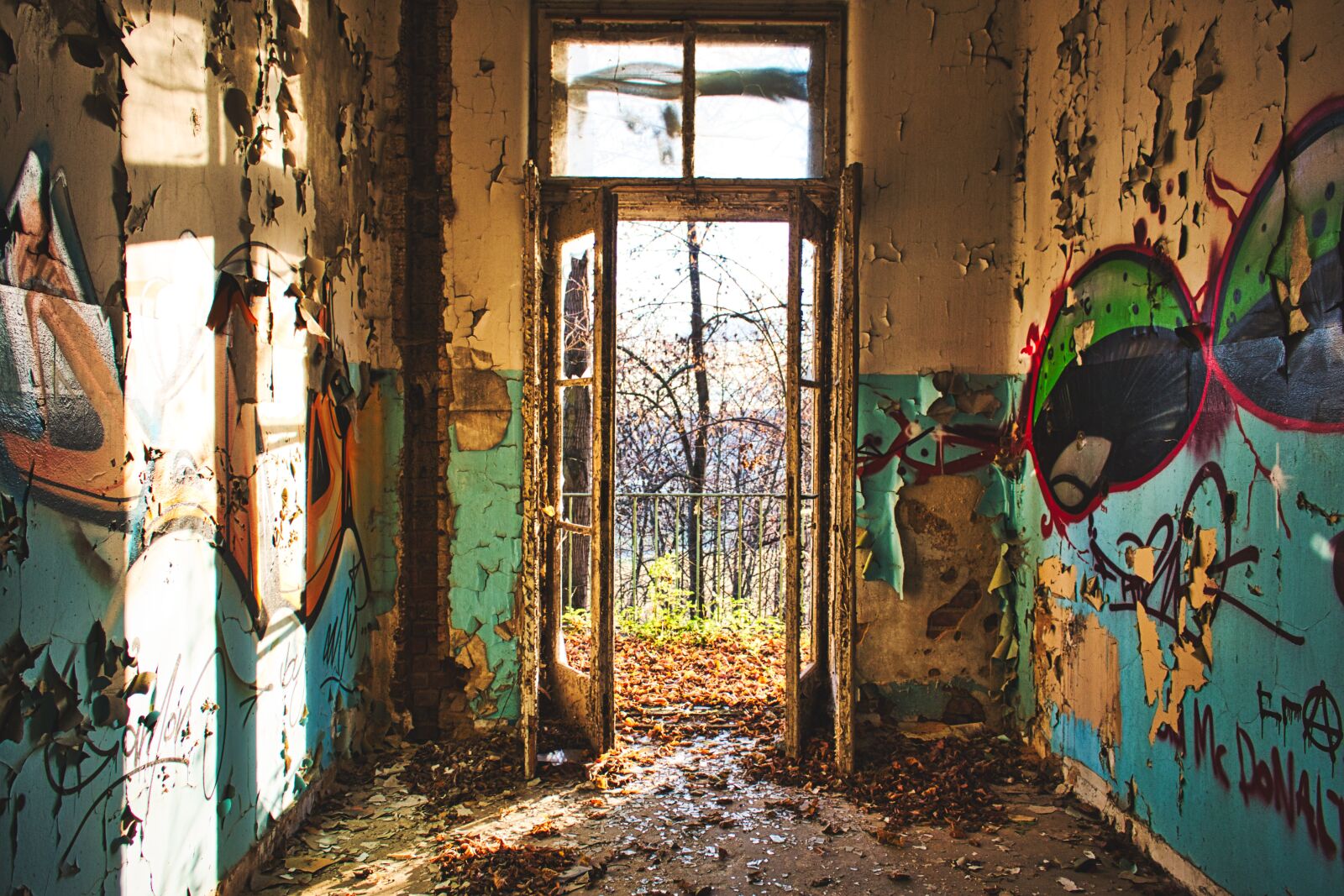 Canon EOS 70D sample photo. Lost place, old, lapsed photography