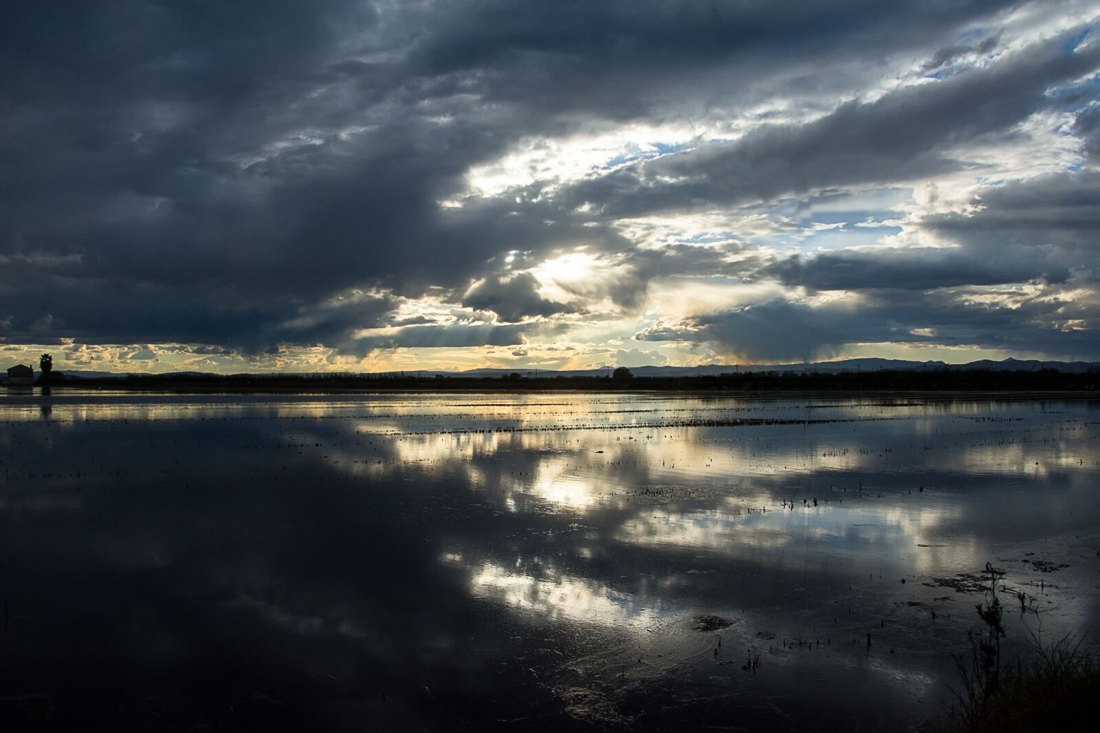 Nikon D7200 sample photo. Sunset, water, landscape photography
