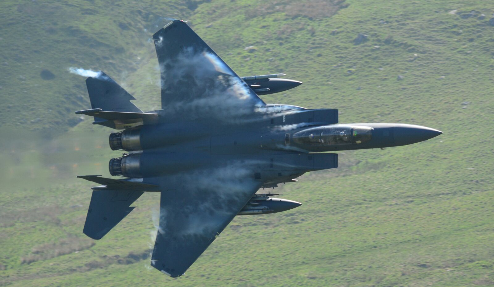 Nikon D7100 sample photo. Plane, low level, mach photography