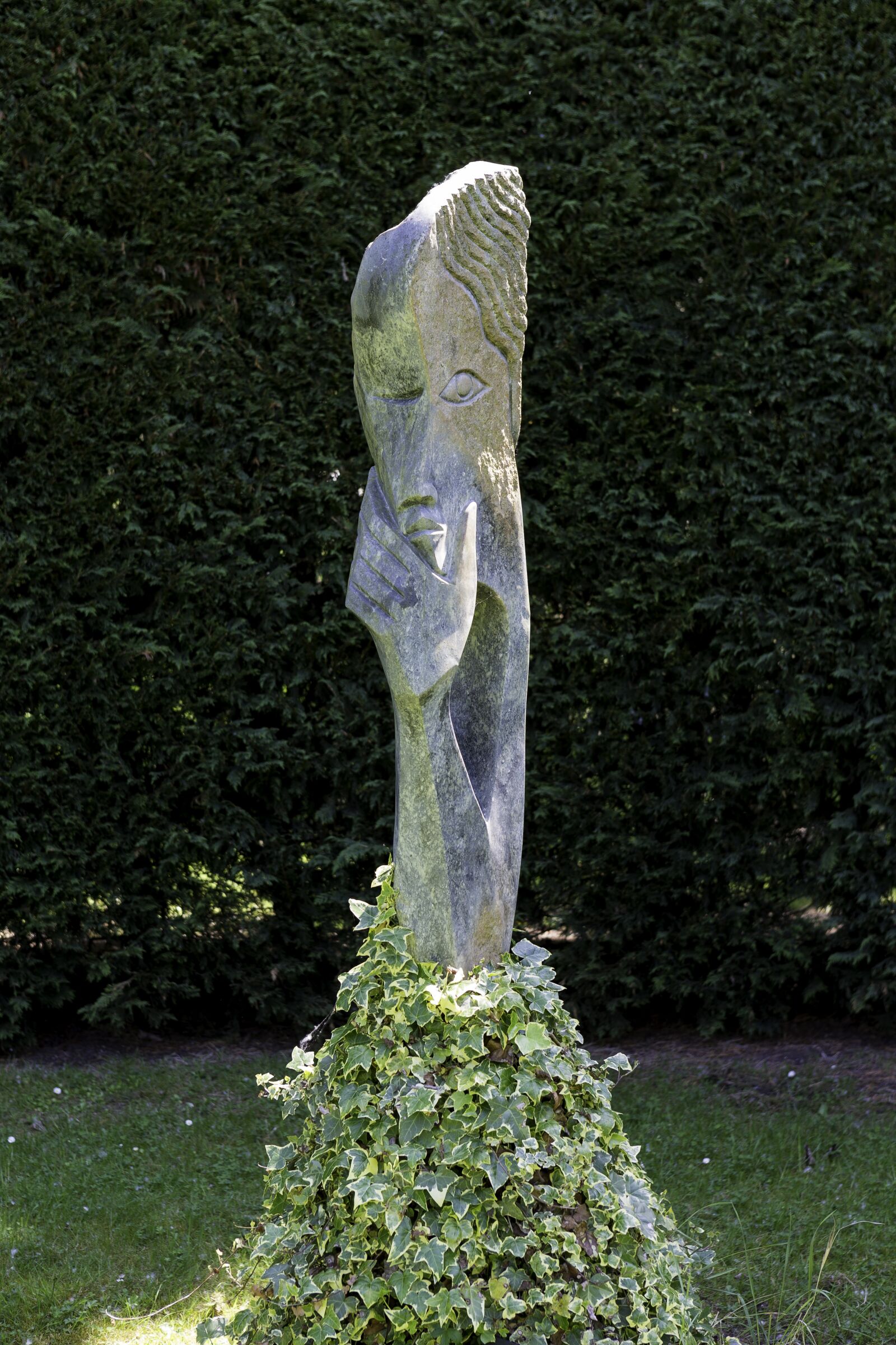 Canon EOS-1D X + Canon EF 24-70mm F2.8L USM sample photo. Garden sculpture, stone, trying photography