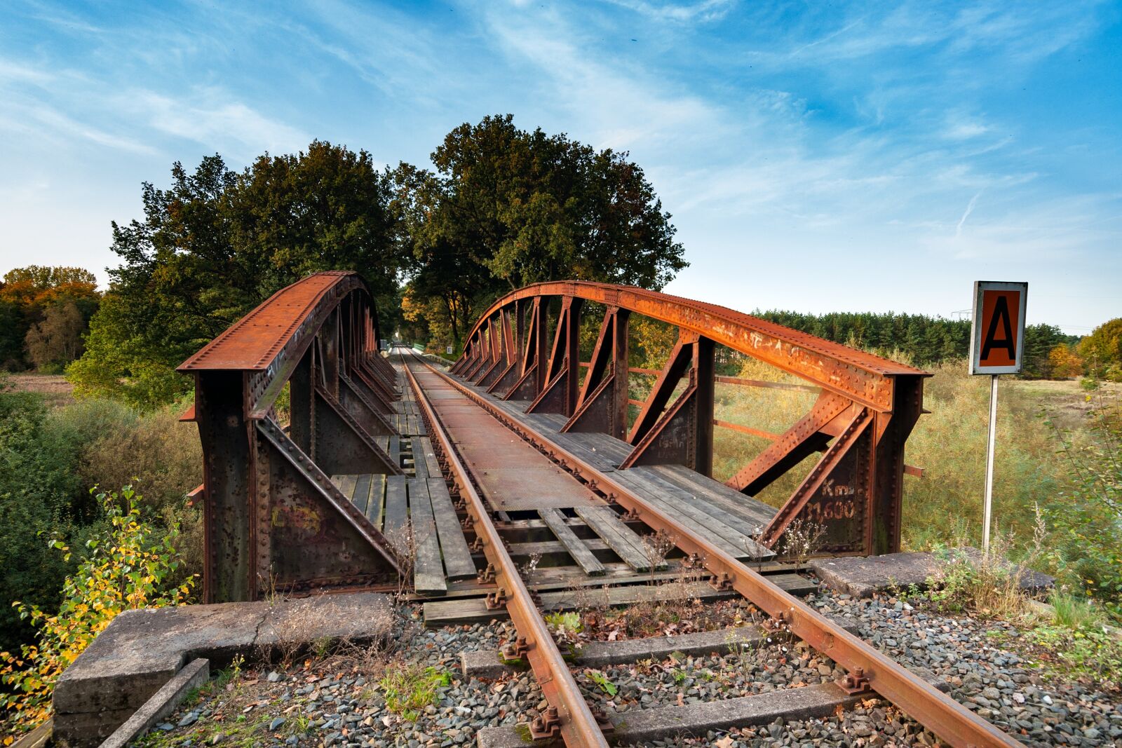 Nikon D90 sample photo. Old, steel, arch photography