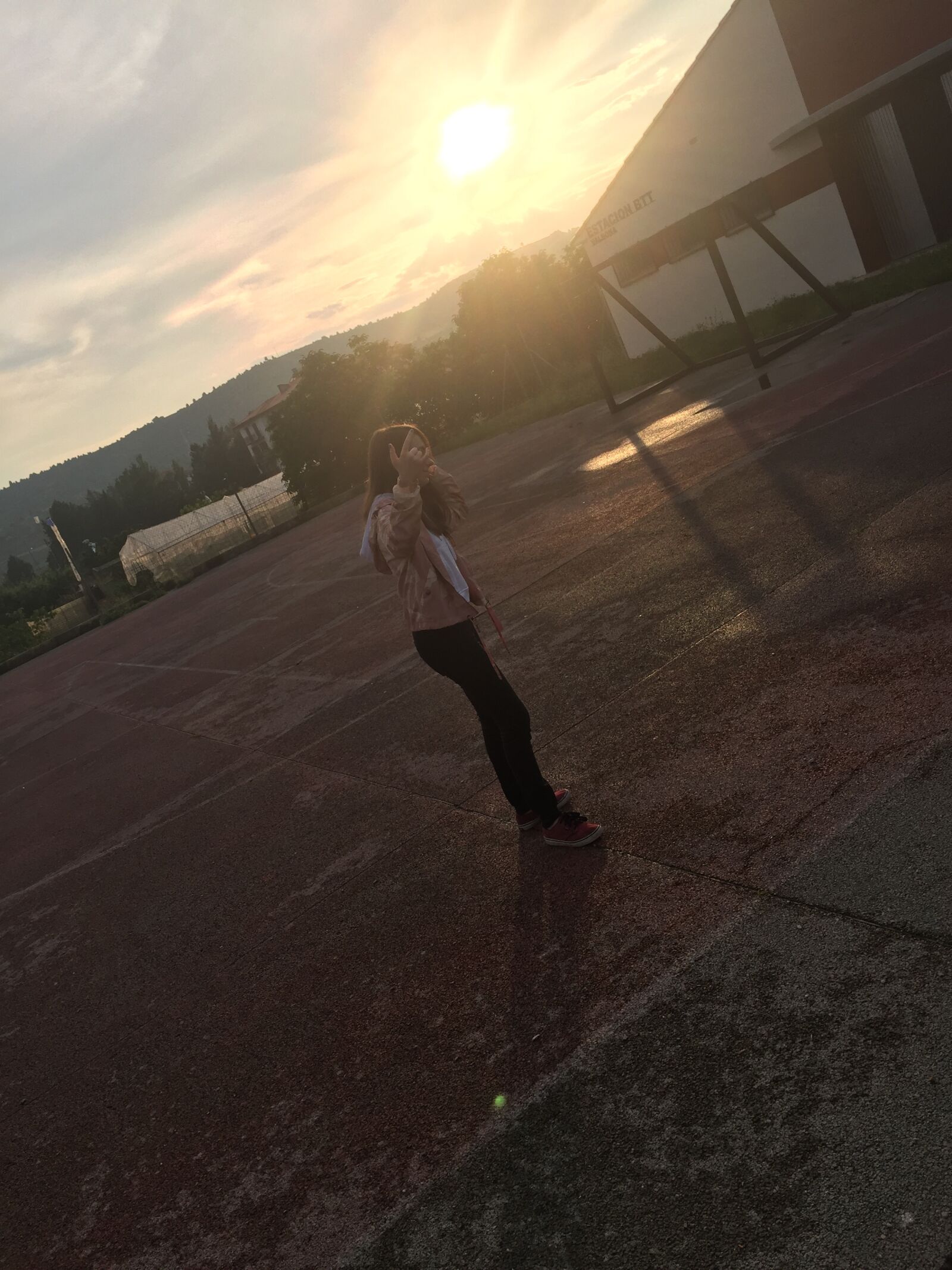 iPhone 6 back camera 4.15mm f/2.2 sample photo. Sun, person, summer photography