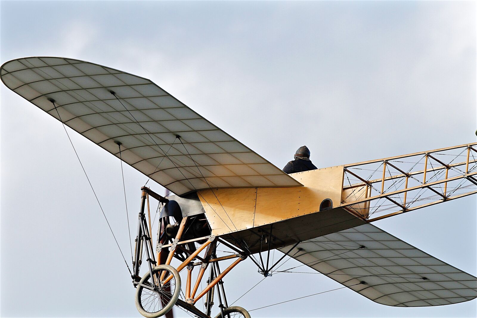 Canon EOS 7D sample photo. Airplane, travel, adventure photography